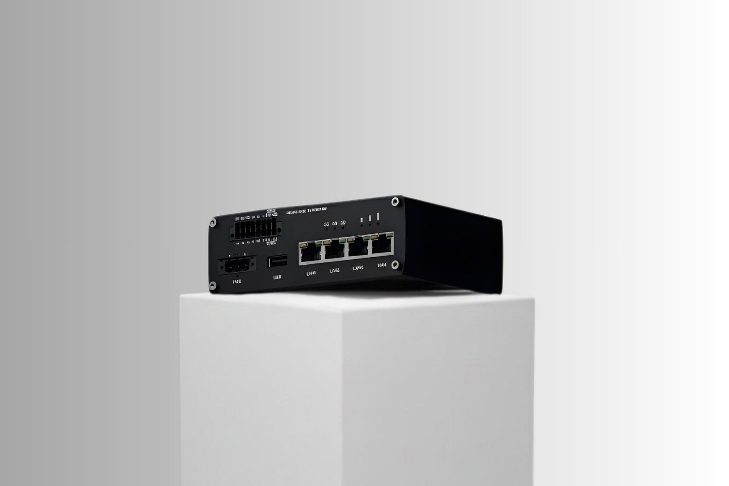 Teltonika RUTM55 Endüstriyel 5G Router