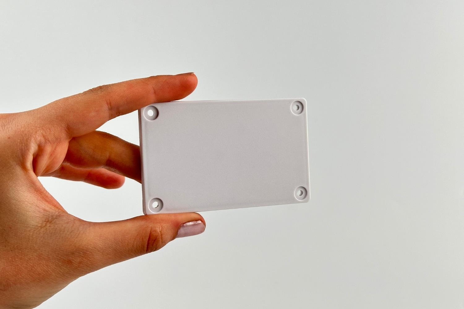 UCODE 8 Çipi, 86x40x8mm, Metal Yüzeyler İçin, Vidalanabilir UHF RFID Hard Tag 