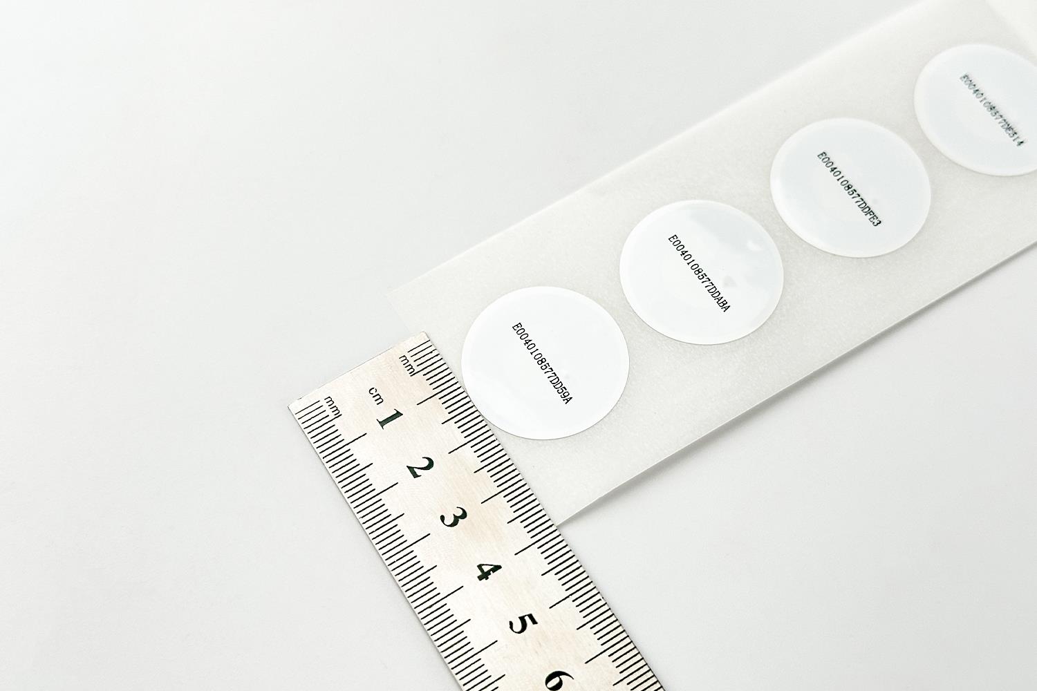 HF RFID Label 28 mm Çapında Yuvarlak RFID Etiket