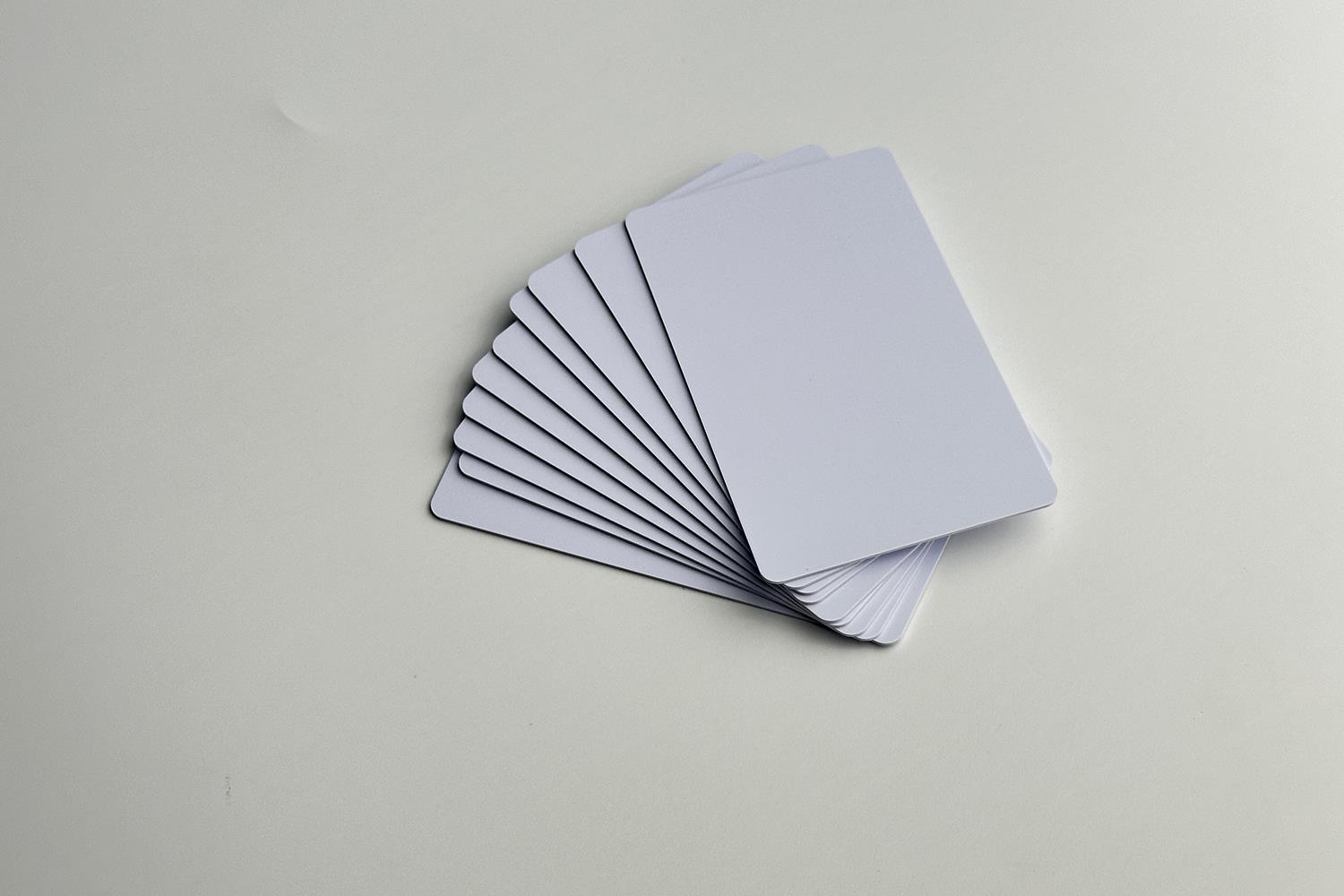 NFC PVC Kart Matte White