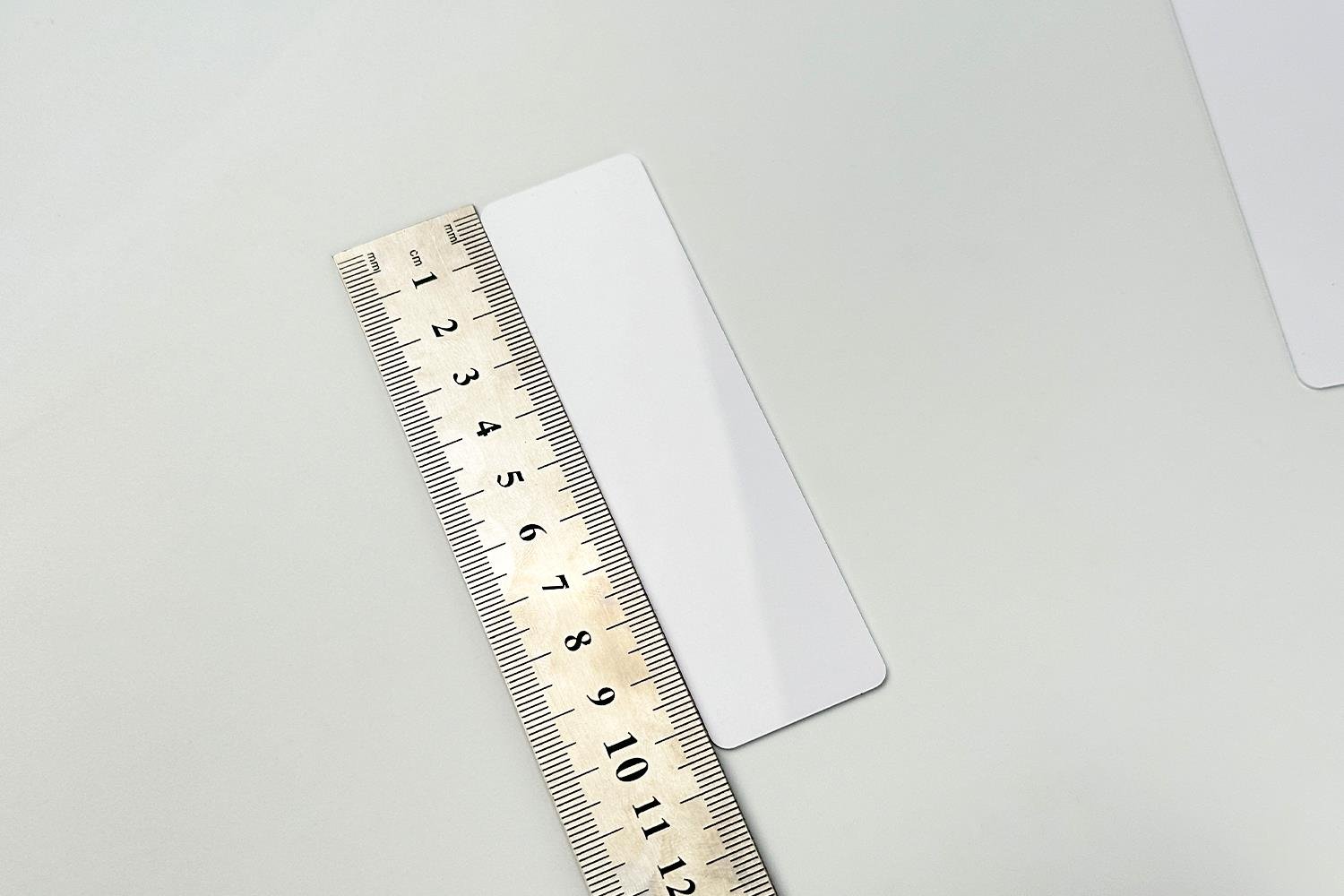Parlak Yüzeyli H9 UHF Kart - 105x30 mm PVC 