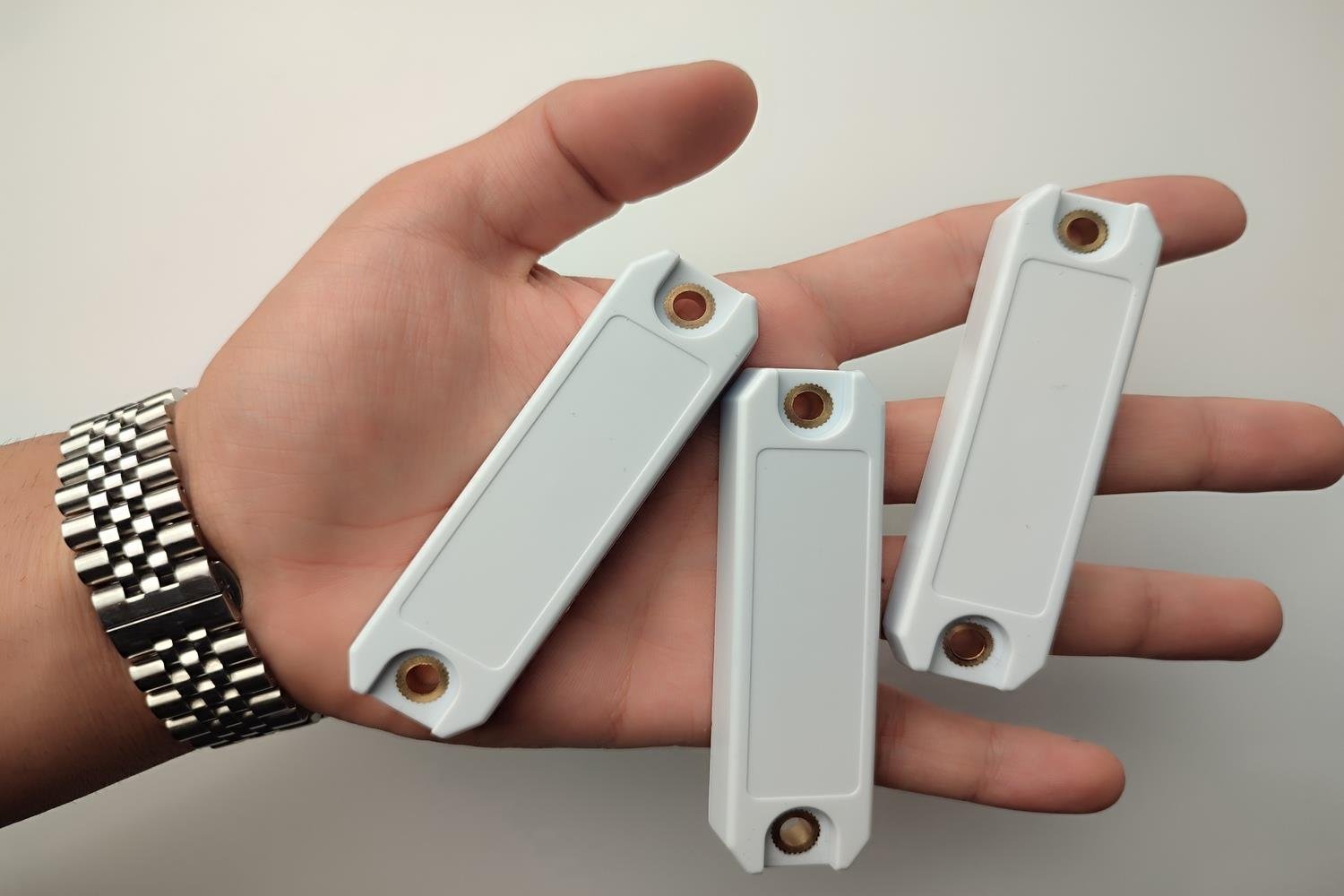 RFID Yuvalı UHF Metal Üstü Okuma Mesafesi Uzun Etiket