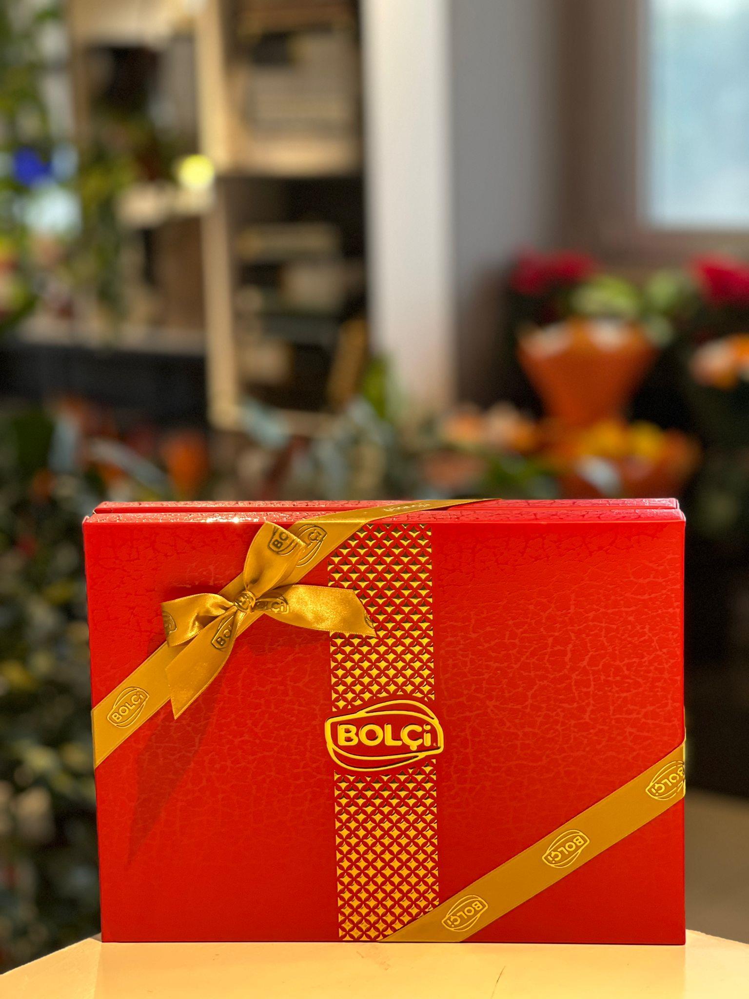 Bolçi Kırmızı Kutu Karışık Dolgulu Special Çikolata 465 Gr