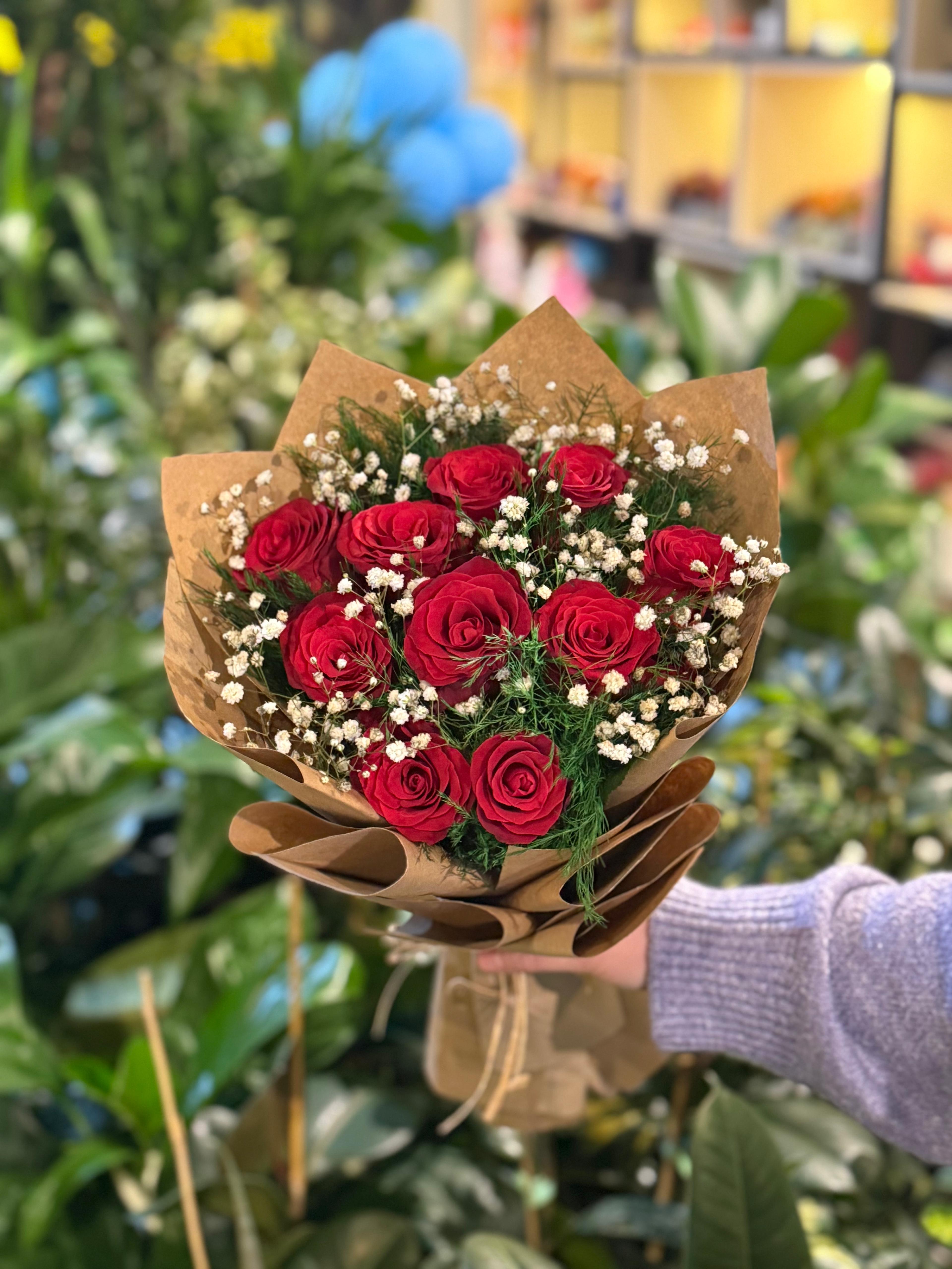 İthal Kırmızı Gül Buketi 10 Adet