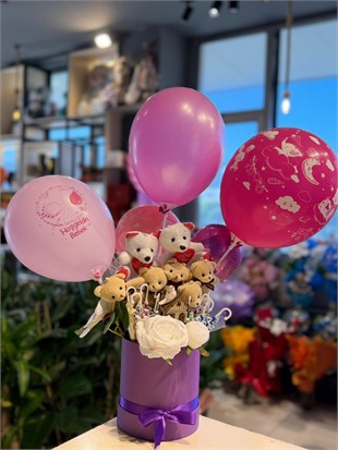 Mor Kutu İçerisinde Renkli Peluş Ayıcık Ayıcık Pembe Balon Aranjmanı