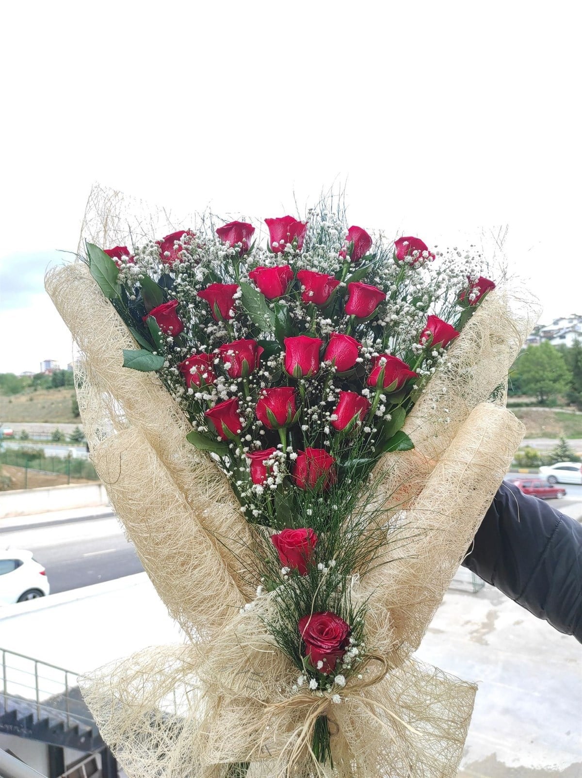 25 Adet Yatay Kırmızı Gül Buketi