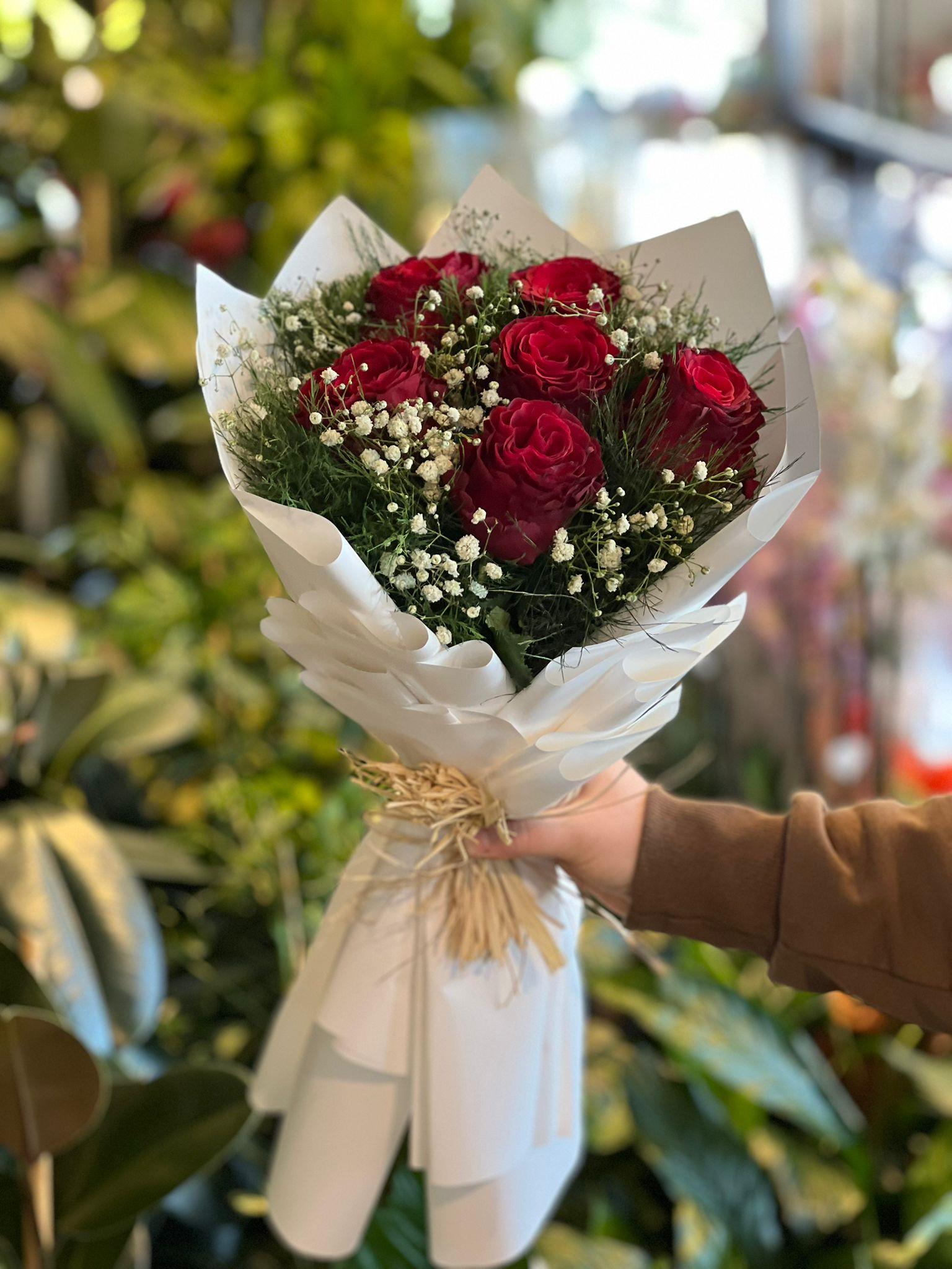 İthal Kırmızı 6'Lı Gül Buketi