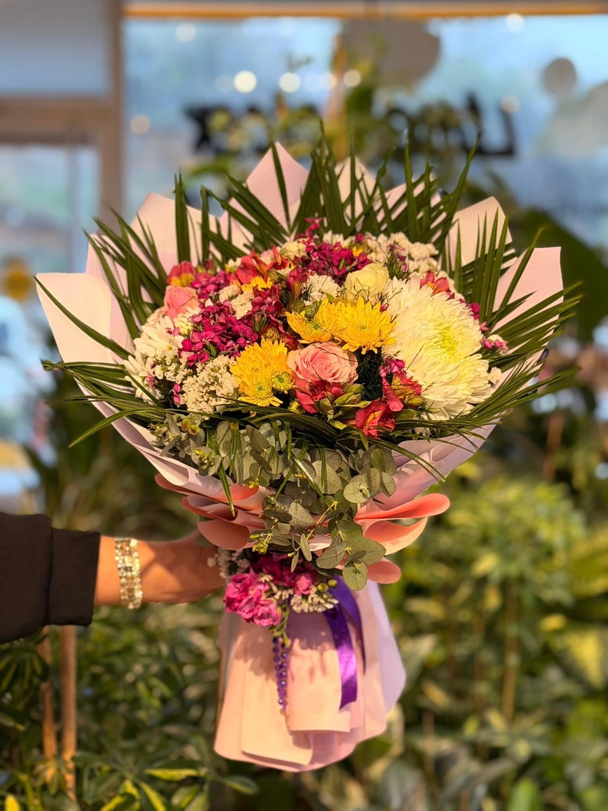 Karışık Renkli Mevsim Buketi İnci Detaylı