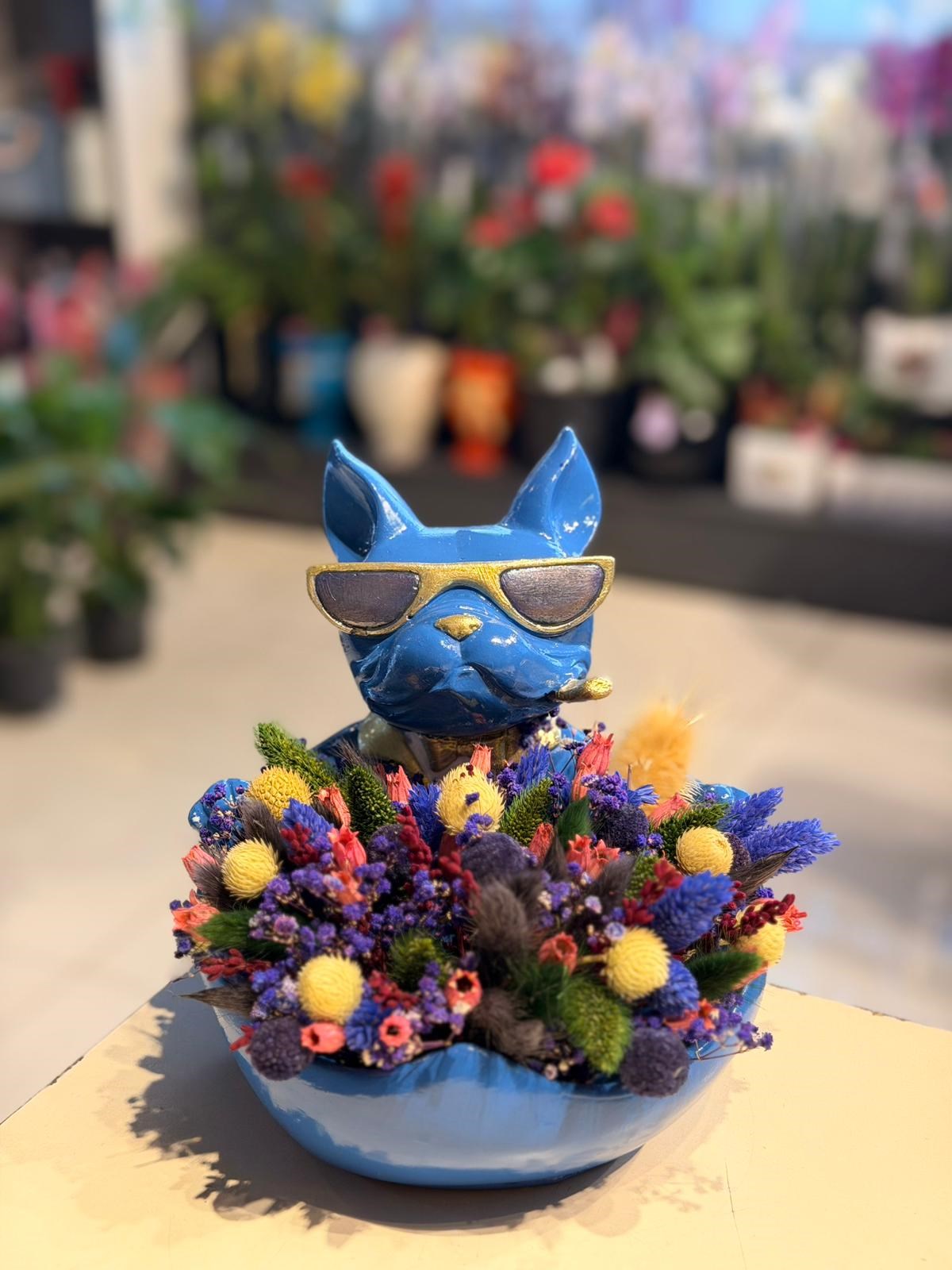 Mavi Sepetli Bulldog Seramik Kuru Çiçek