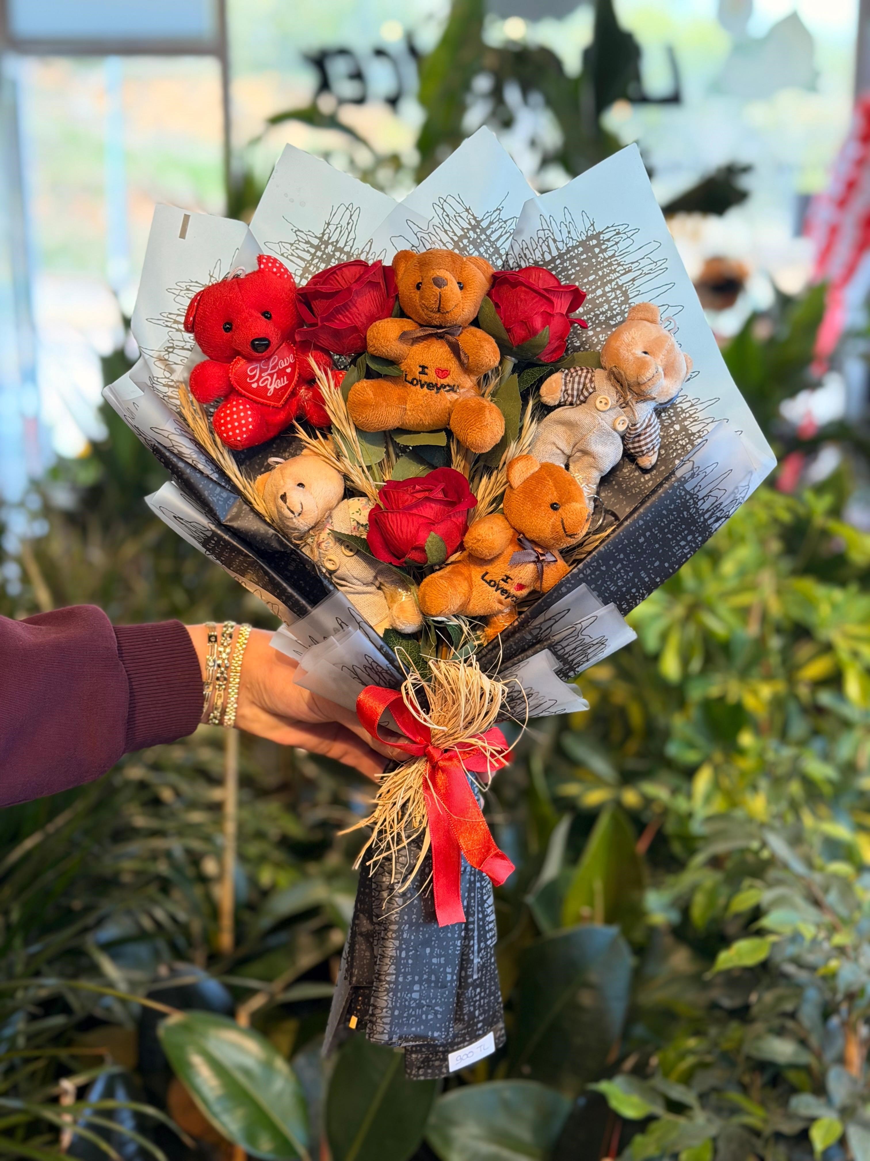 Peluş Ayıcık Yapay Kırmızı Gül Buketi Siyah Paket