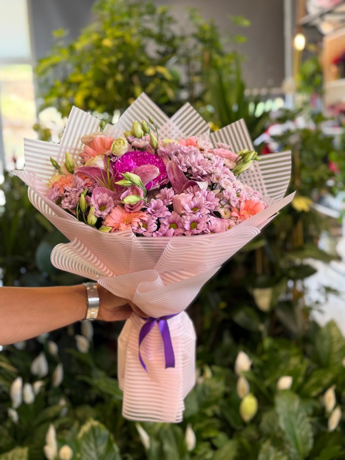 Pembe Papatya pembe Lisyantus Buketi Pembe Çizgili Paket