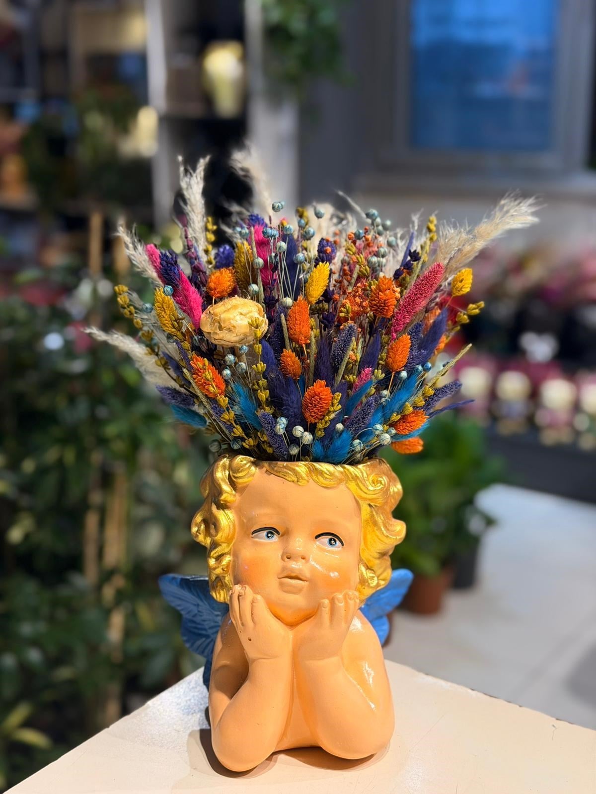 Sarı Saçlı Mavi Kanatlı Melek Seramik Kuru Çiçek