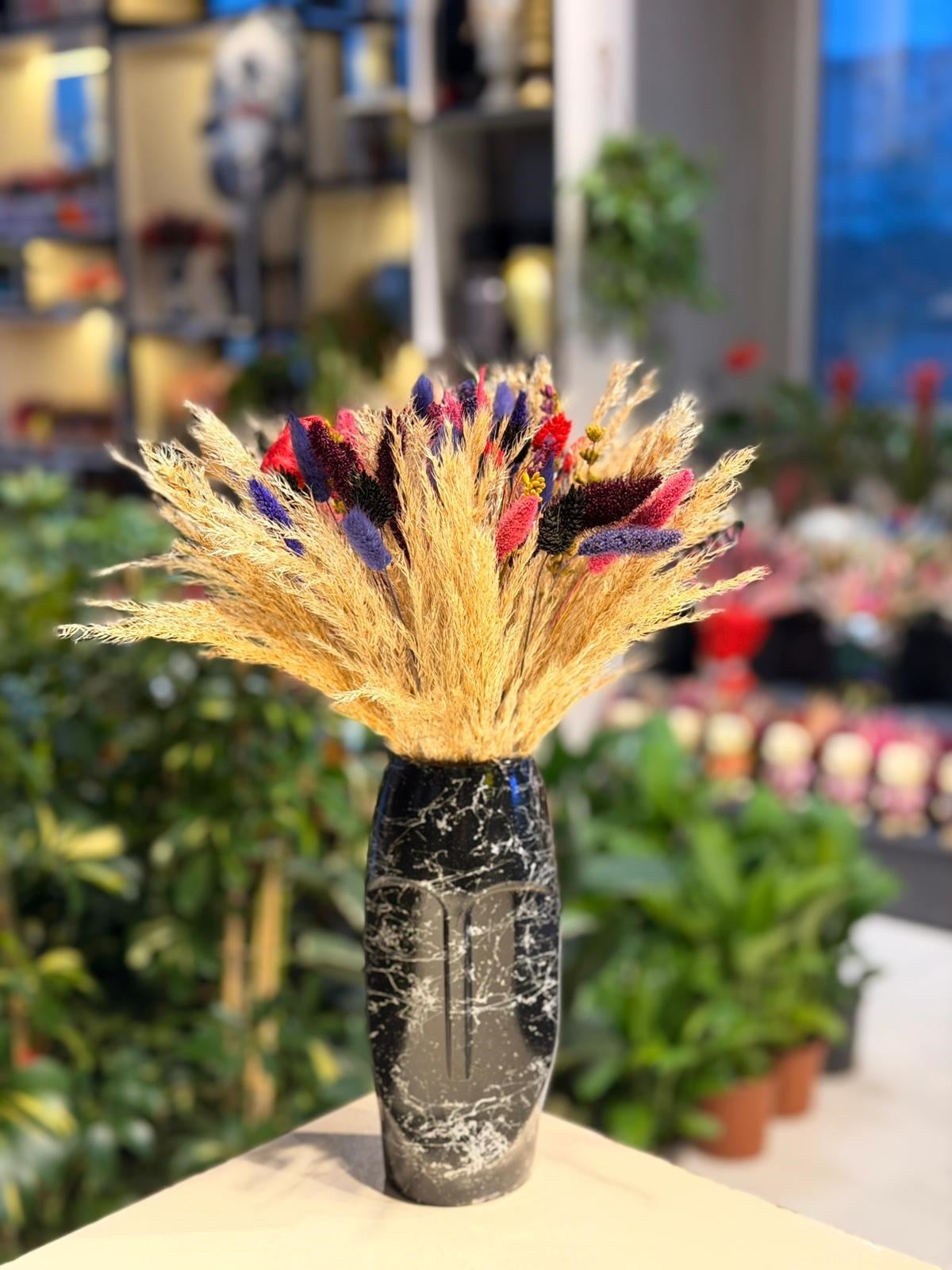 Siyah Beyaz Desenli Vazo Seramik Kuru Çiçek