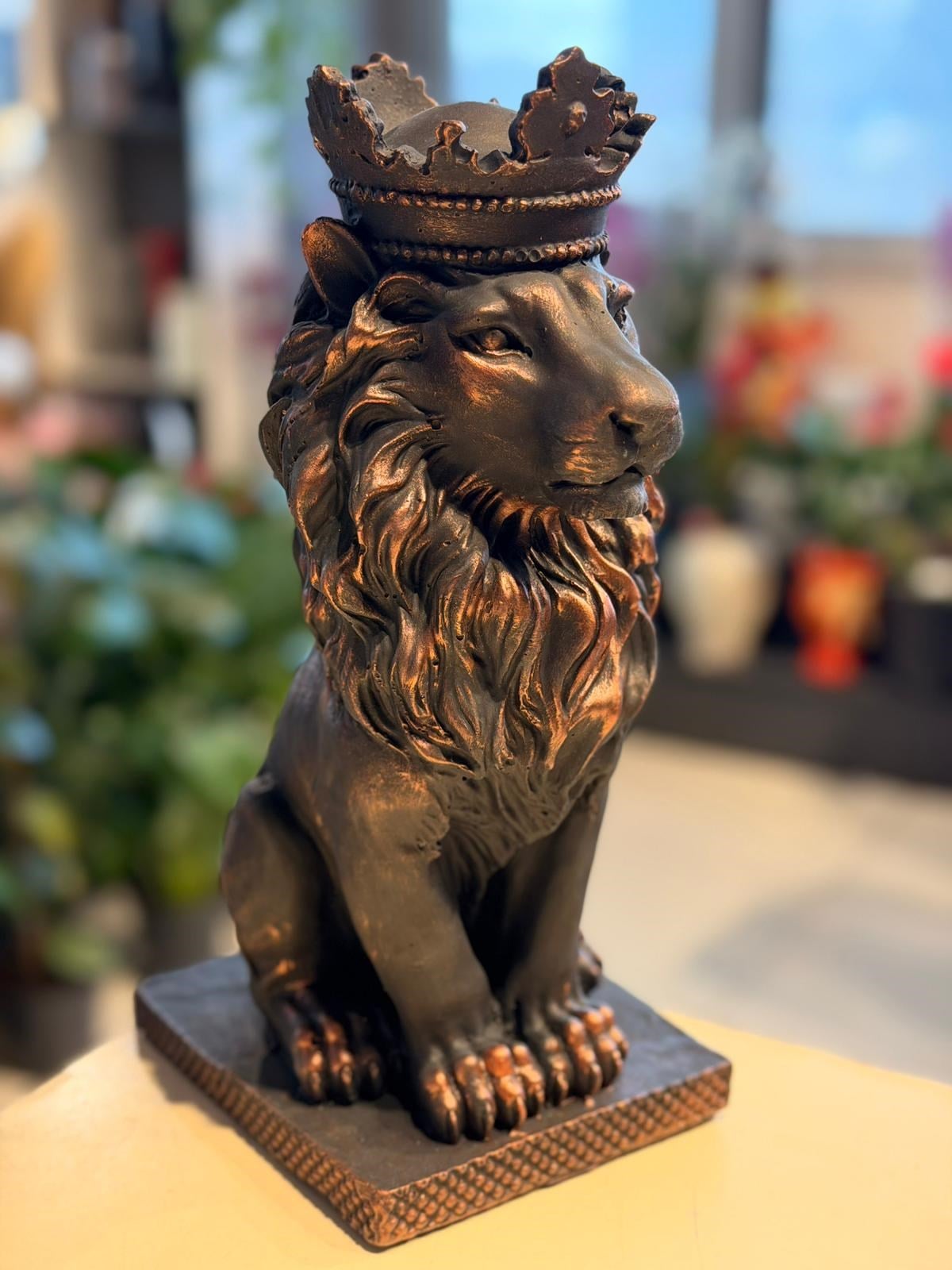Siyah Desenli Aslan Seramik 35 Cm