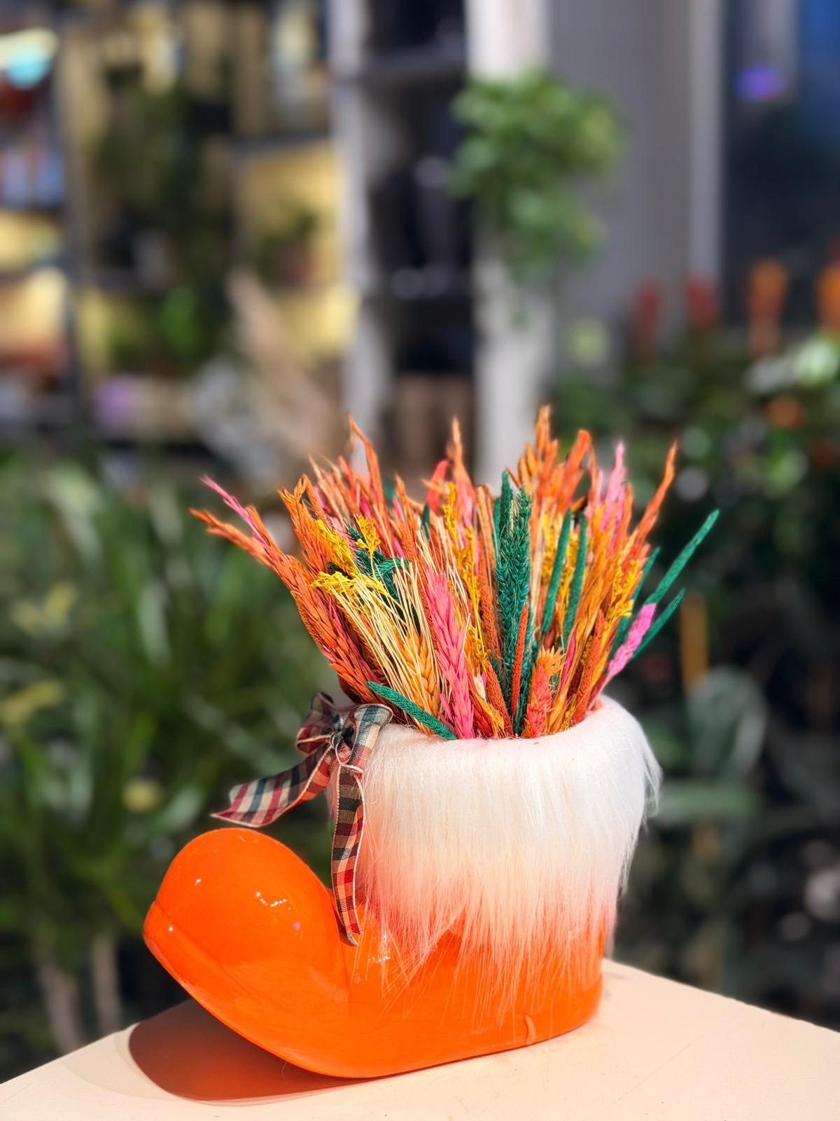 Turuncu Çizme Seramik Kuru Çiçek