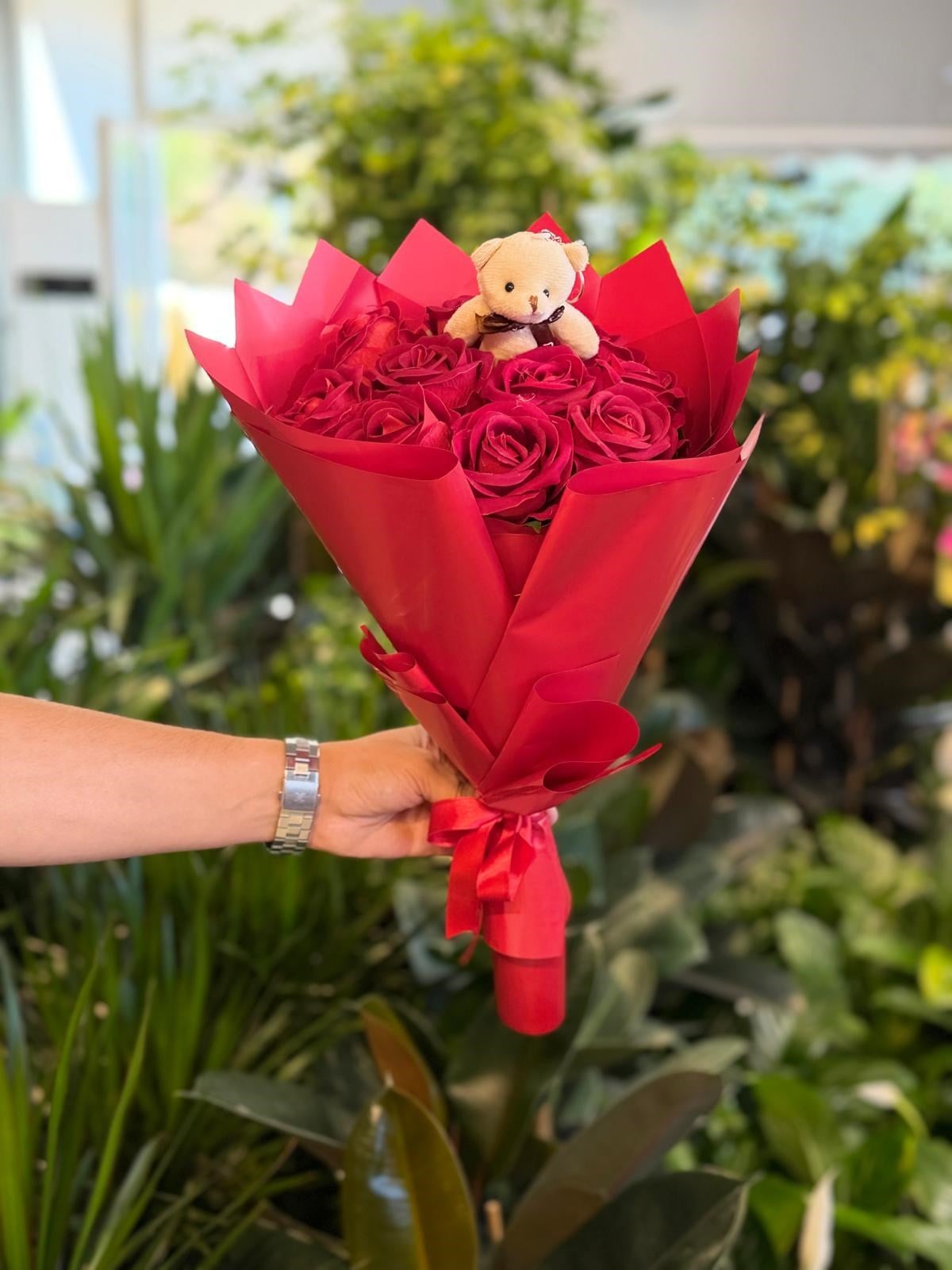 Yapay Kırmızı Gül Buketi 10 AAdet Bordo Paket