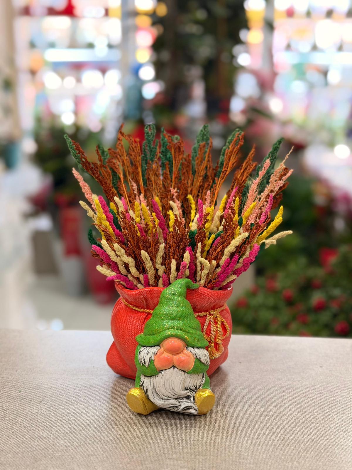 Yeşil Şapkalı Cüce Seramik Kuru Çiçek