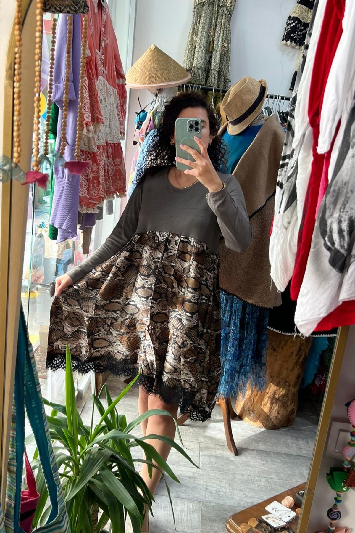 İpekli İtalyan Elbise 