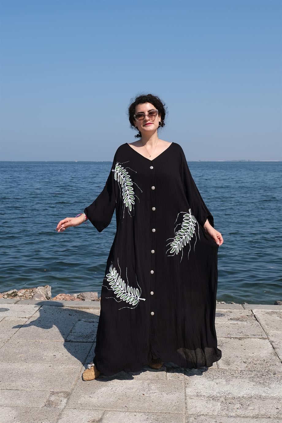 Önden Düğmeli Rahat Kesim Uzun Elbise Siyah