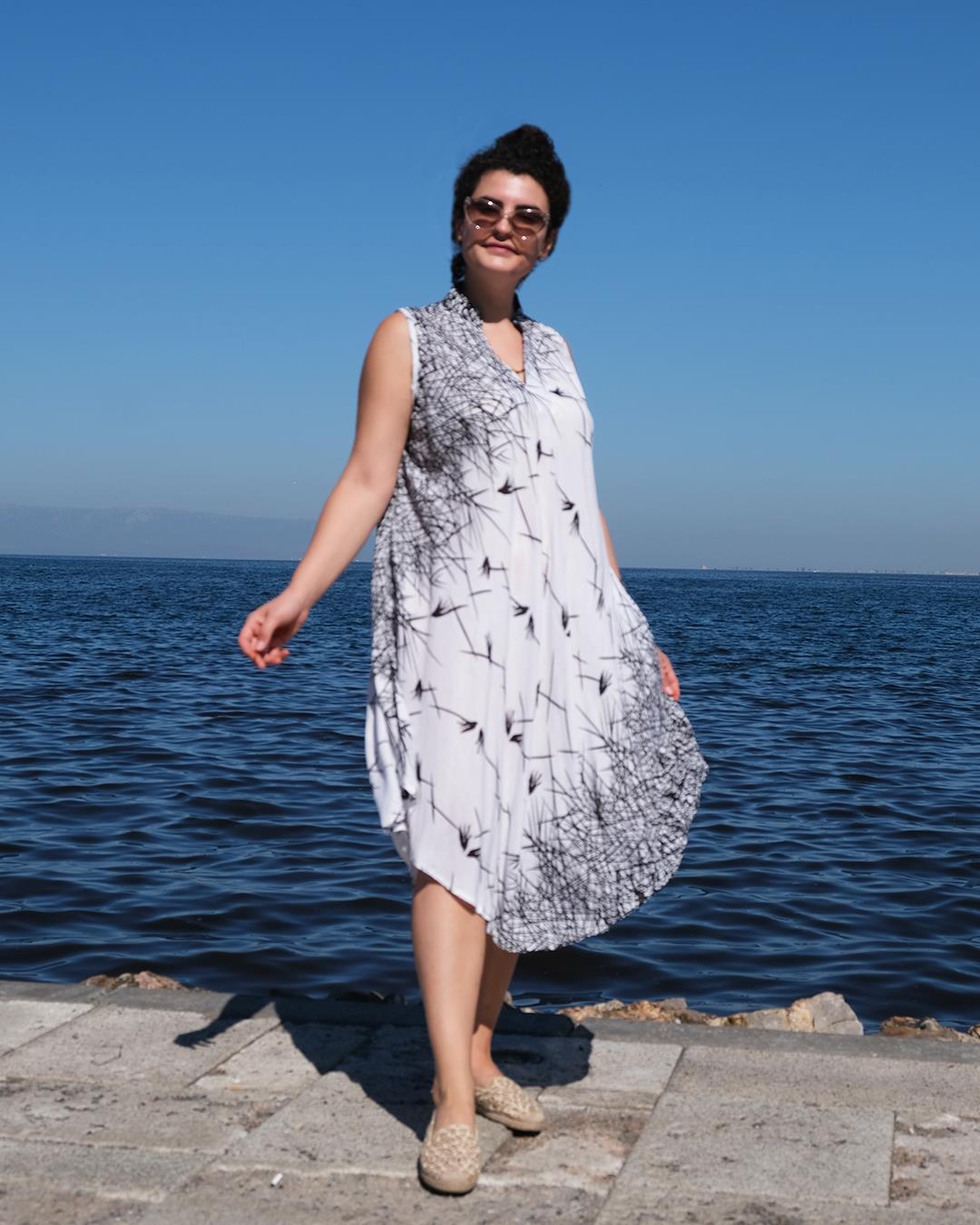 Bitkisel İpek El Baskısı Elbise Desenli Beyaz