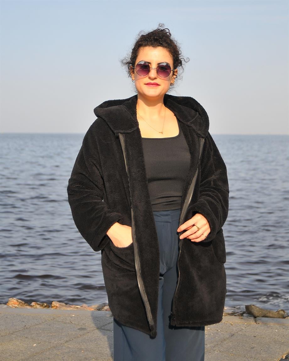 Kapşonlu Yandan Cepli Yumuşak Polar Ceket Siyah