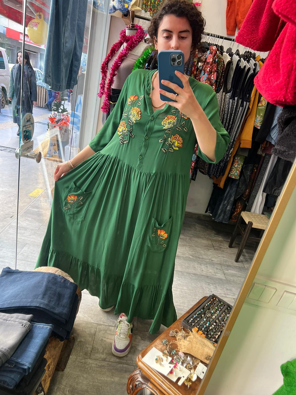 V Yaka Önden Cepli Uzun Elbise Yeşil