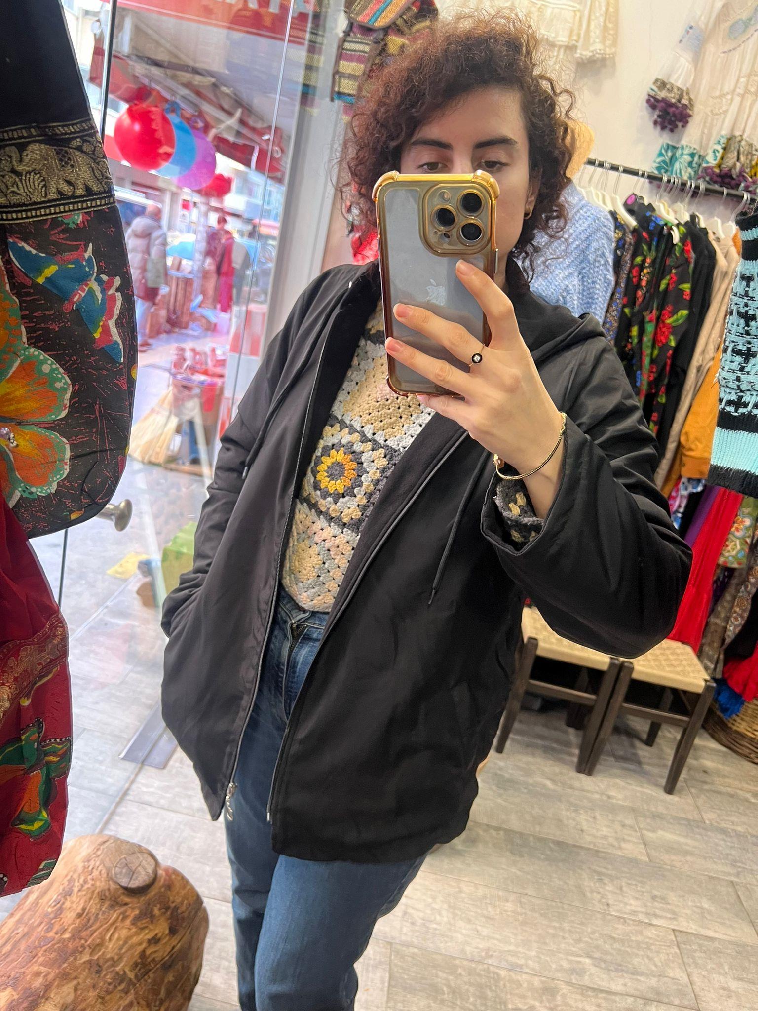 Yandan Cepli Yağmurluk Ceket Siyah