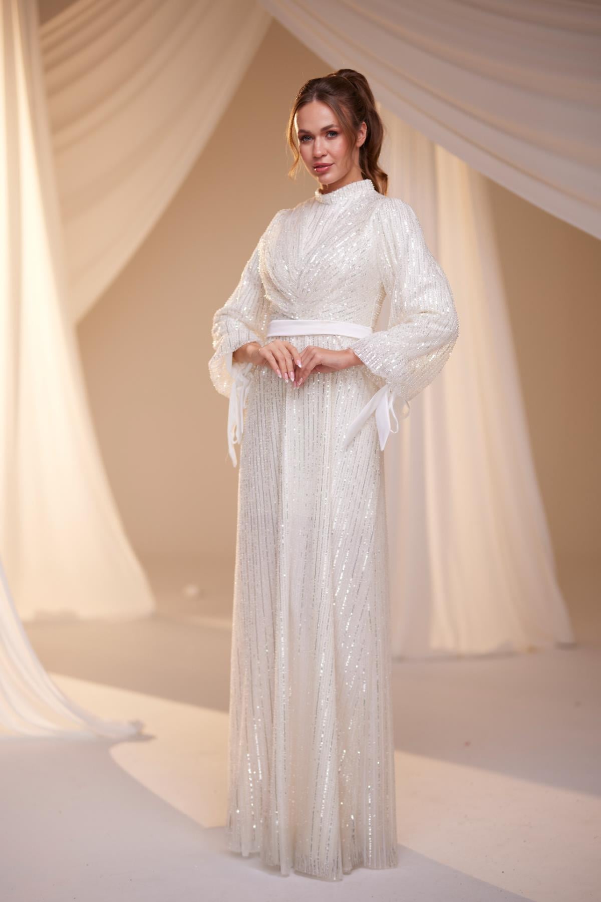 Serena Abiye Ekru 