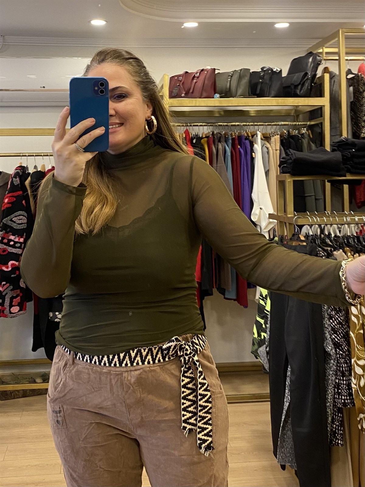 Dik Yaka Tül Bluz Yeşil