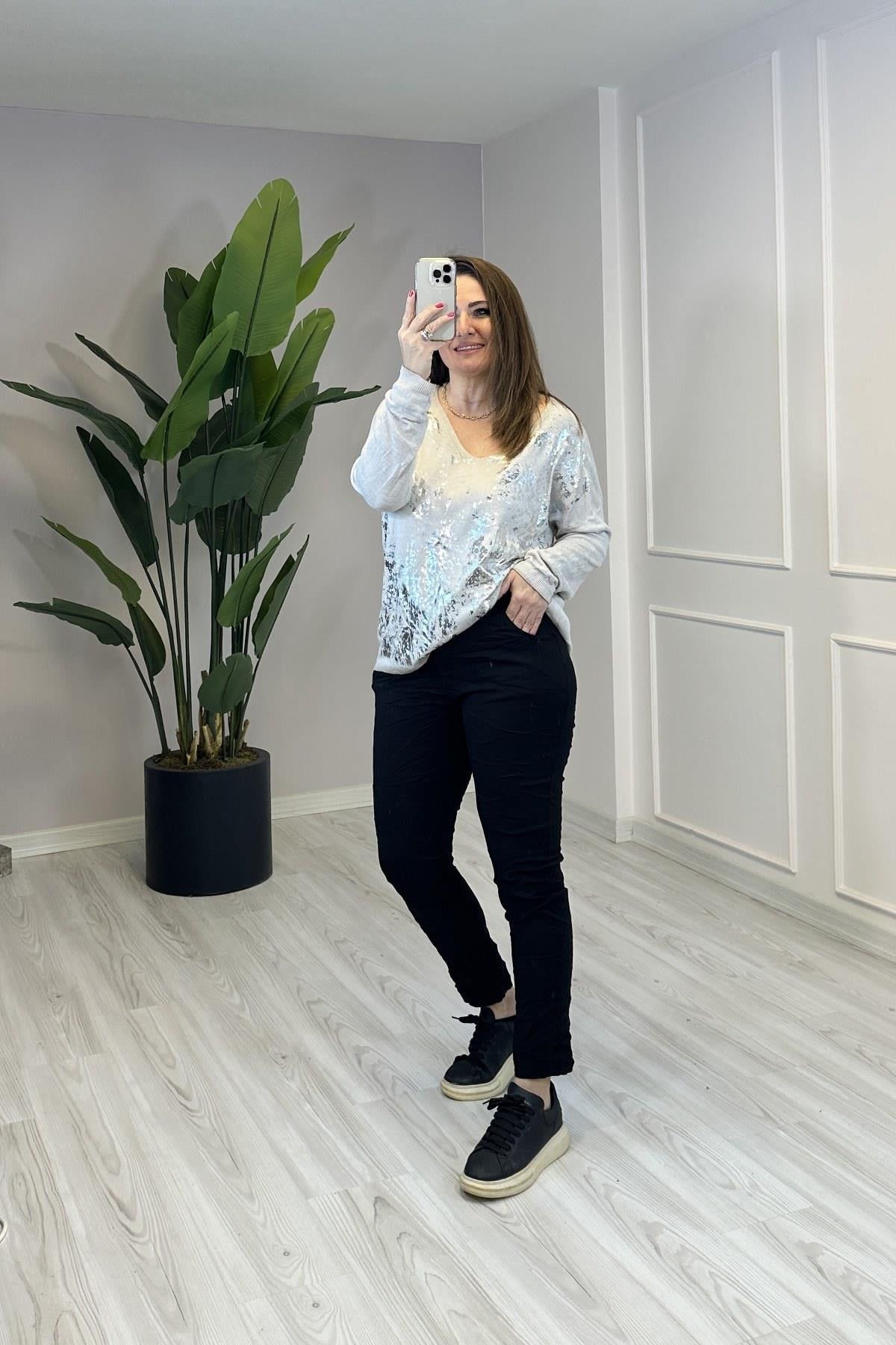 Düz Renk Full Likralı Rahat Kalıp İthal Pantalon Siyah