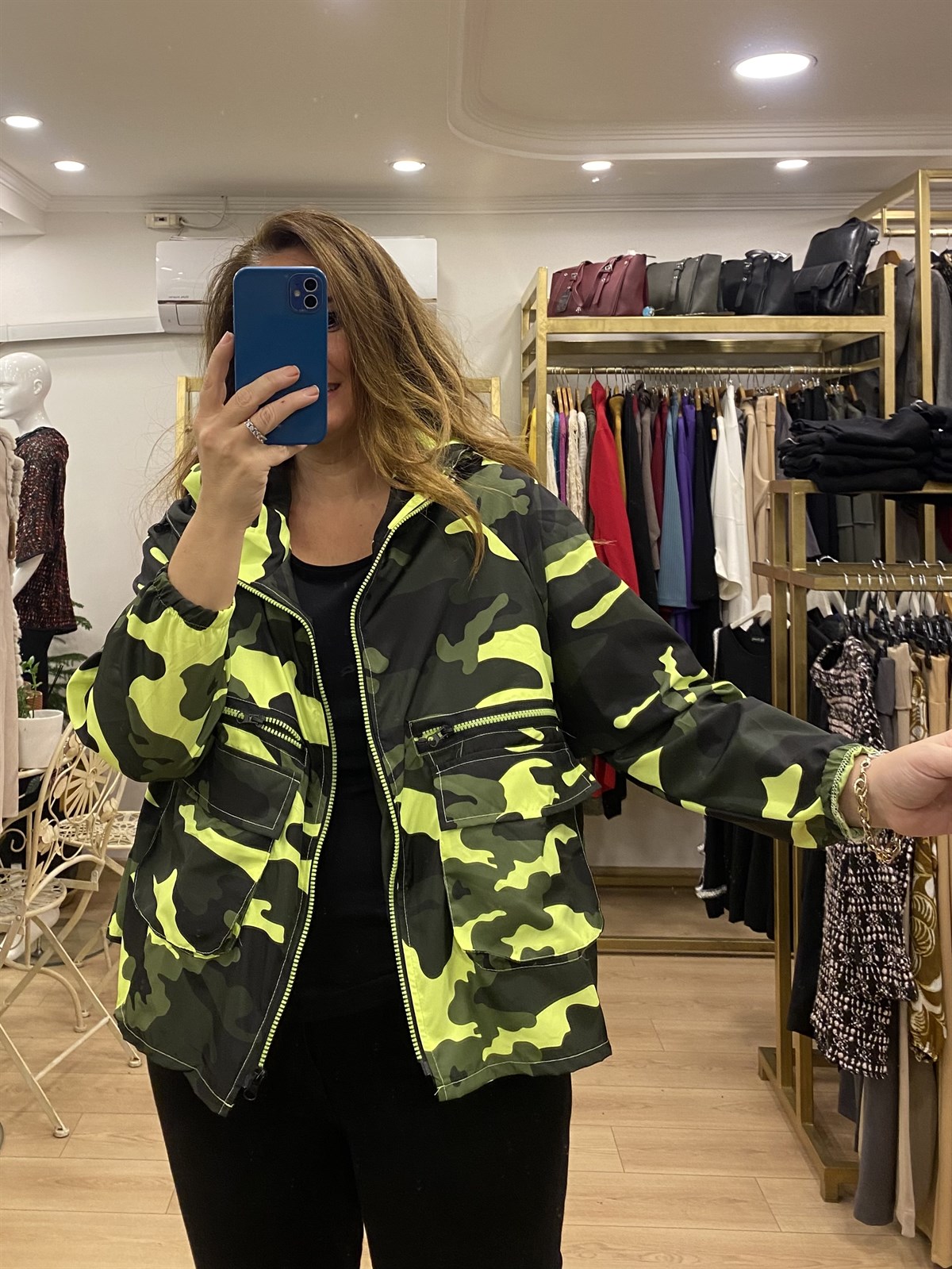 Kendinden Desenli İçi Polarlı Mont Neon Yeşil