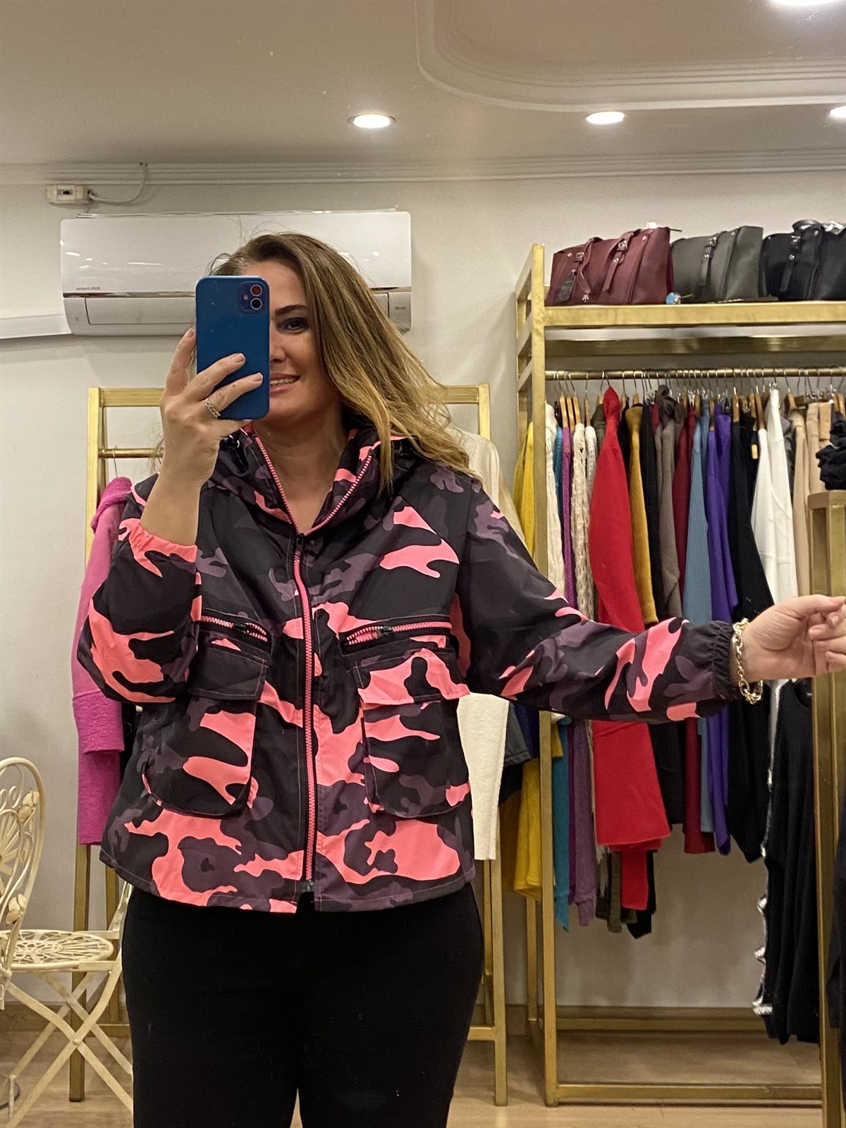 Kendinden Desenli İçi Polarlı Mont Pembe