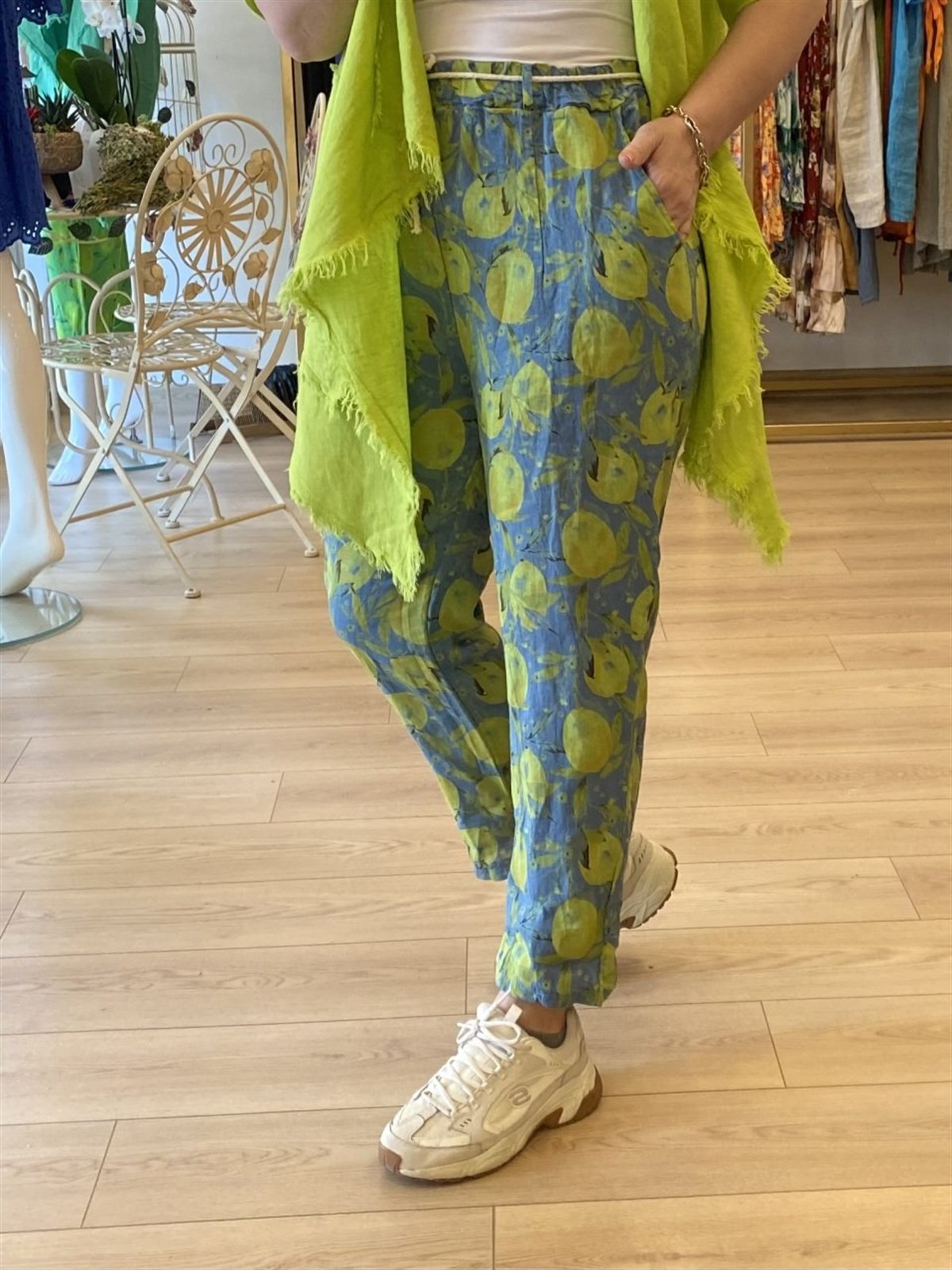 Keten pantolon limon desenli mavi