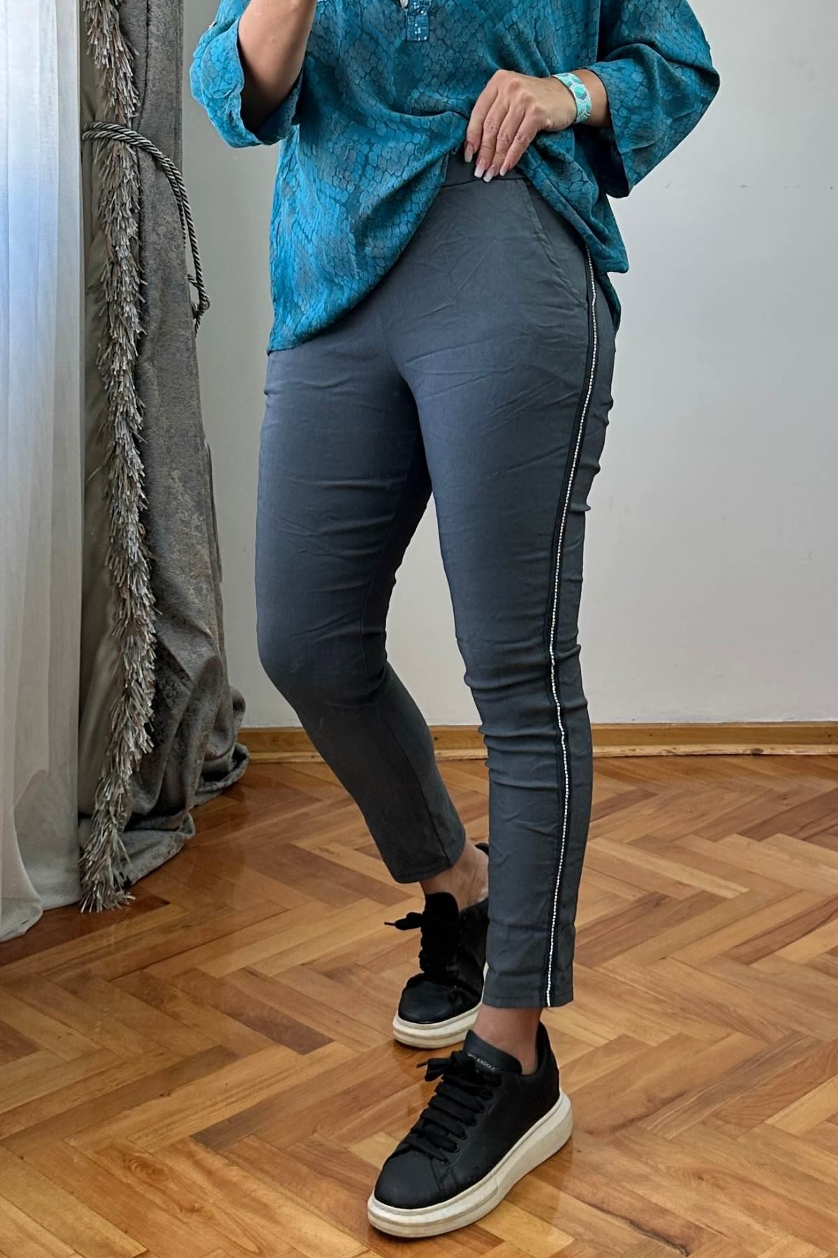 Şerit Taş İşlemeli Pantolon Füme