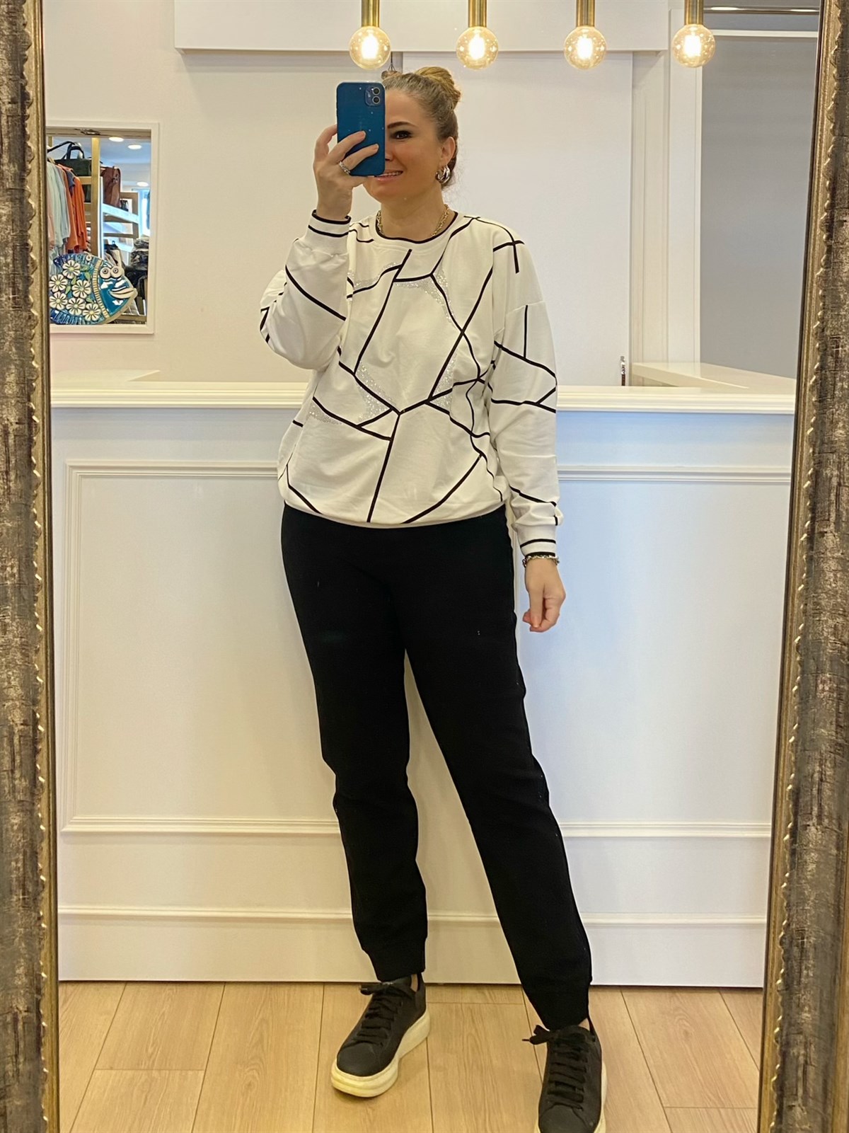 Yan Şerit Taş İşlemeli Kumaş Pantolon Siyah