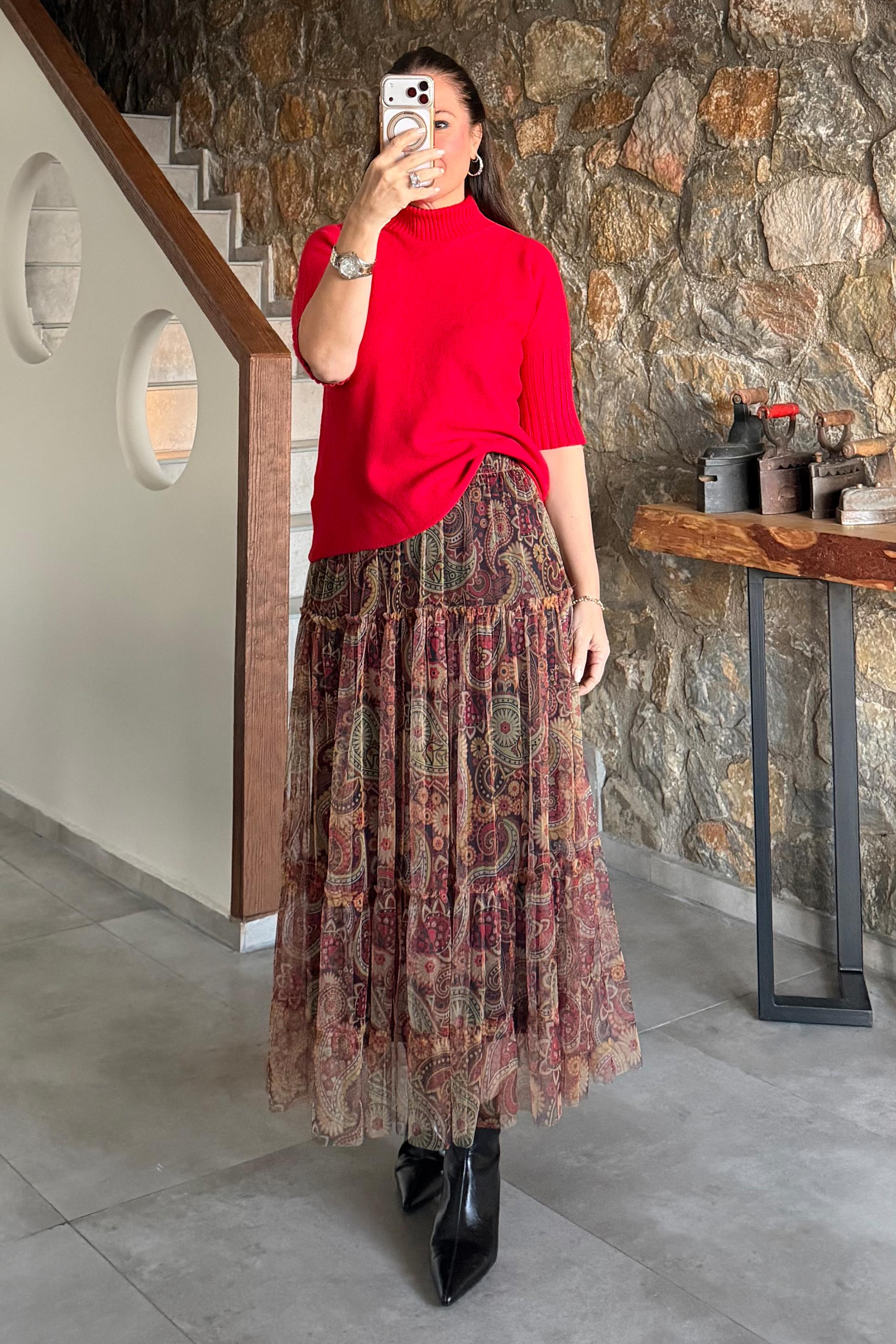 Mandala Desen Tül Etek Kırmızı