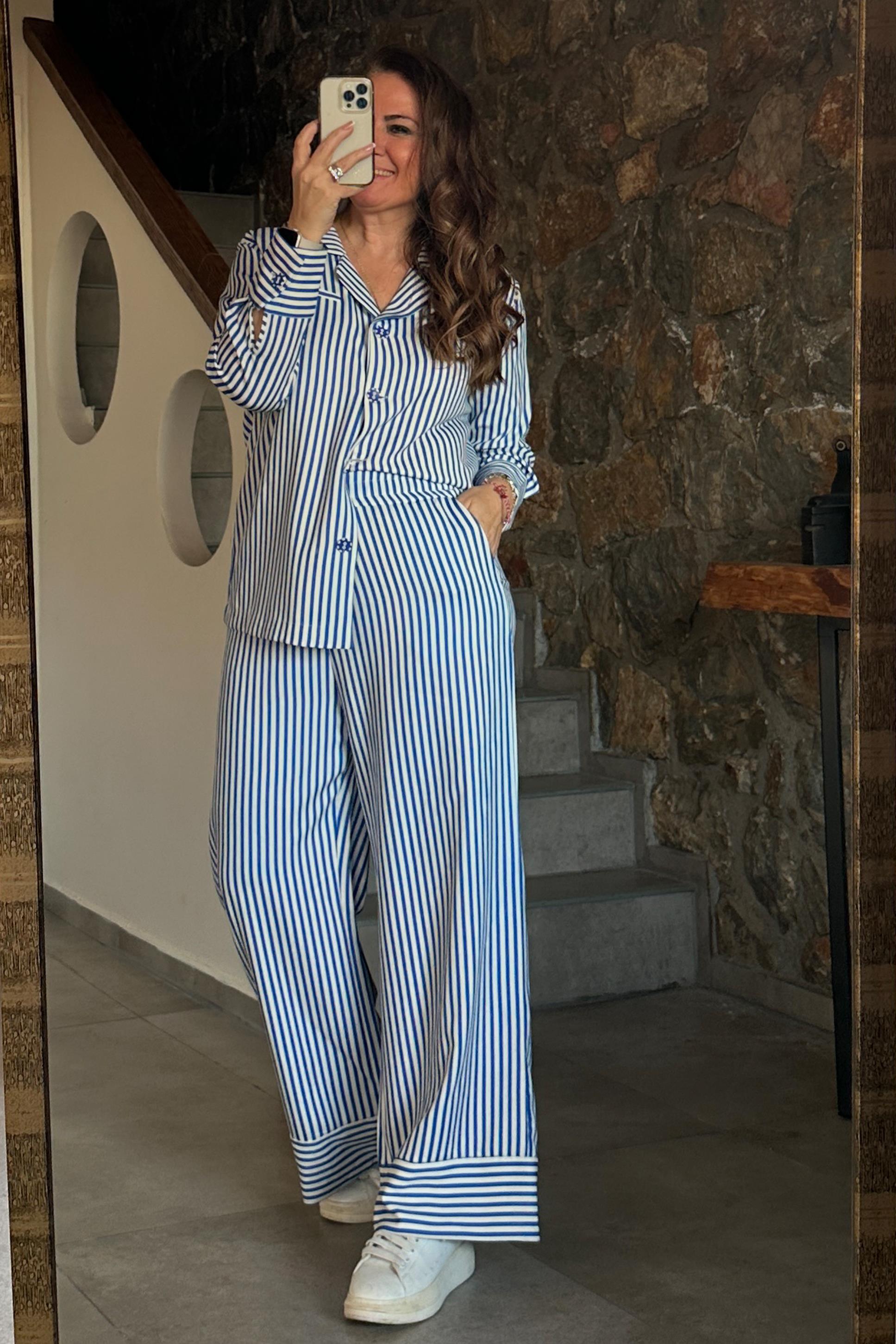 Çizgili Takım Mavi