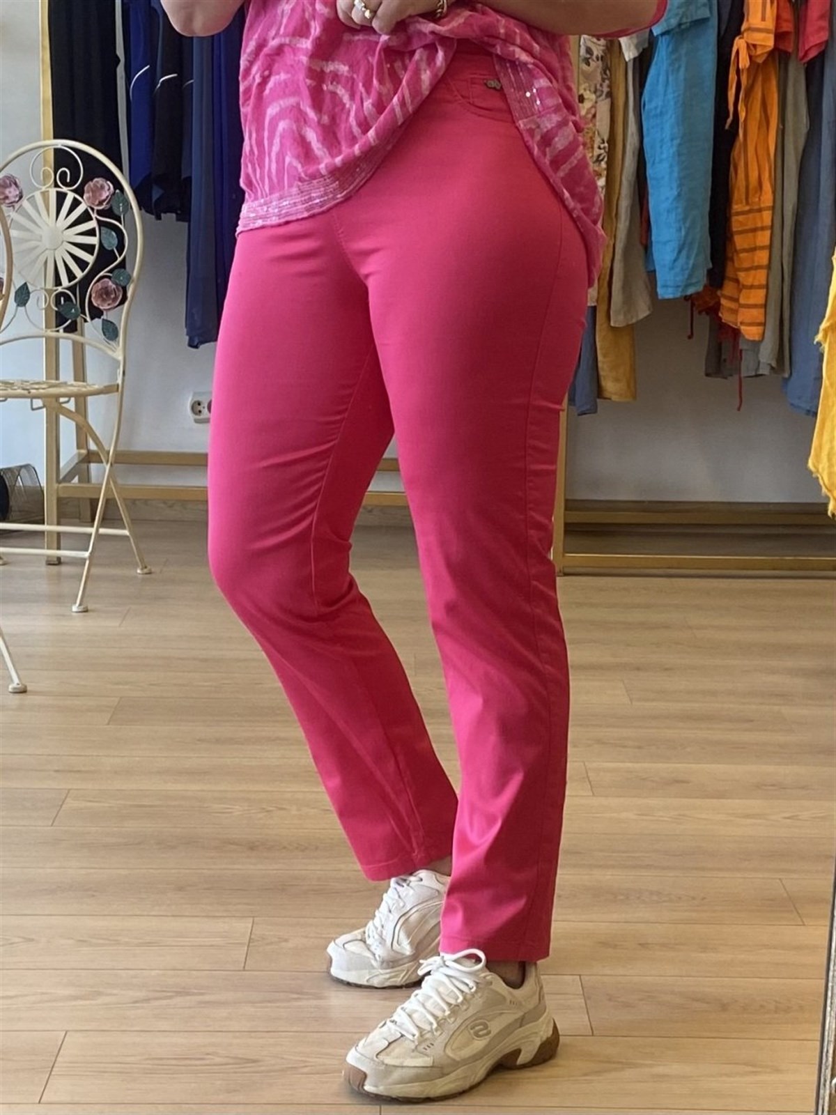 Beli düğmeli likralı pantolon pembe