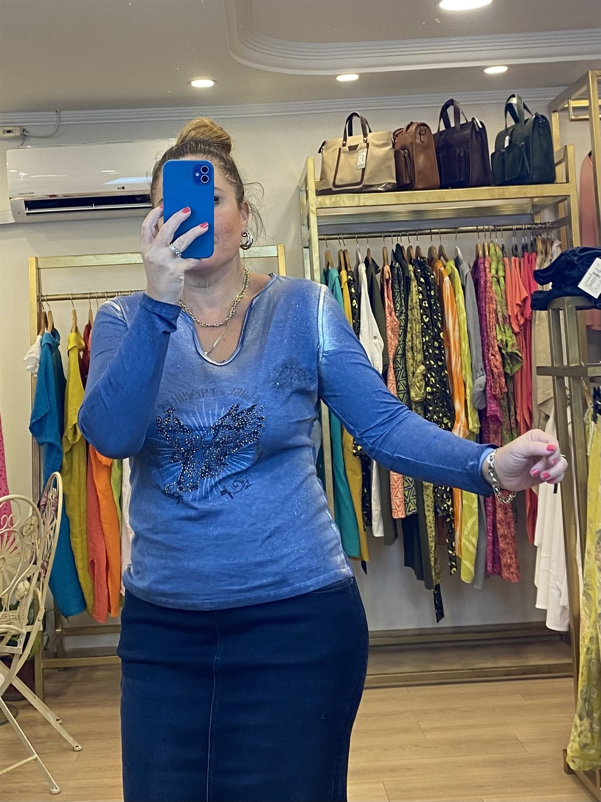 Boncuk İşlemeli Varak Baskılı Bluz Mavi