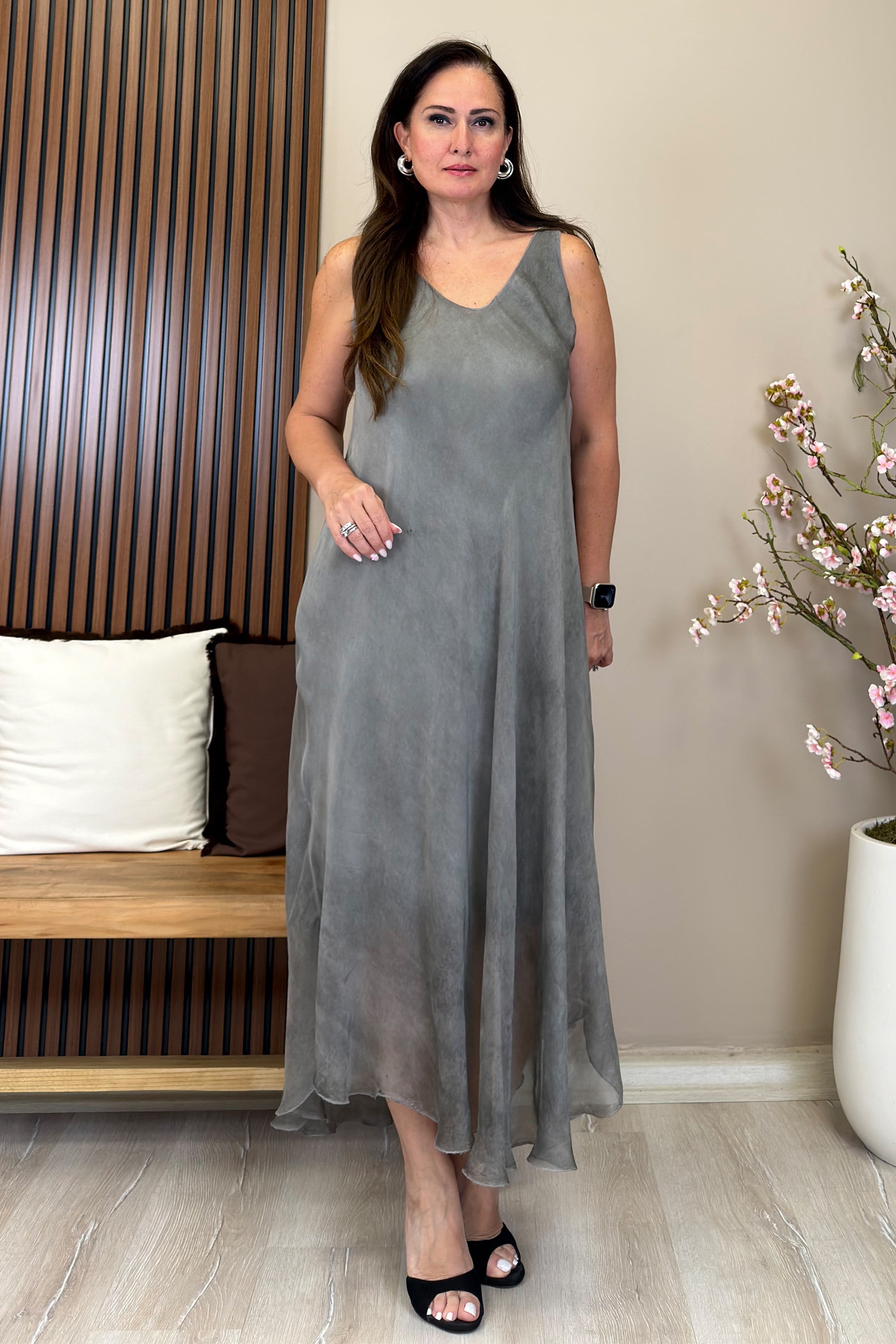 Nerina Elbise Taş
