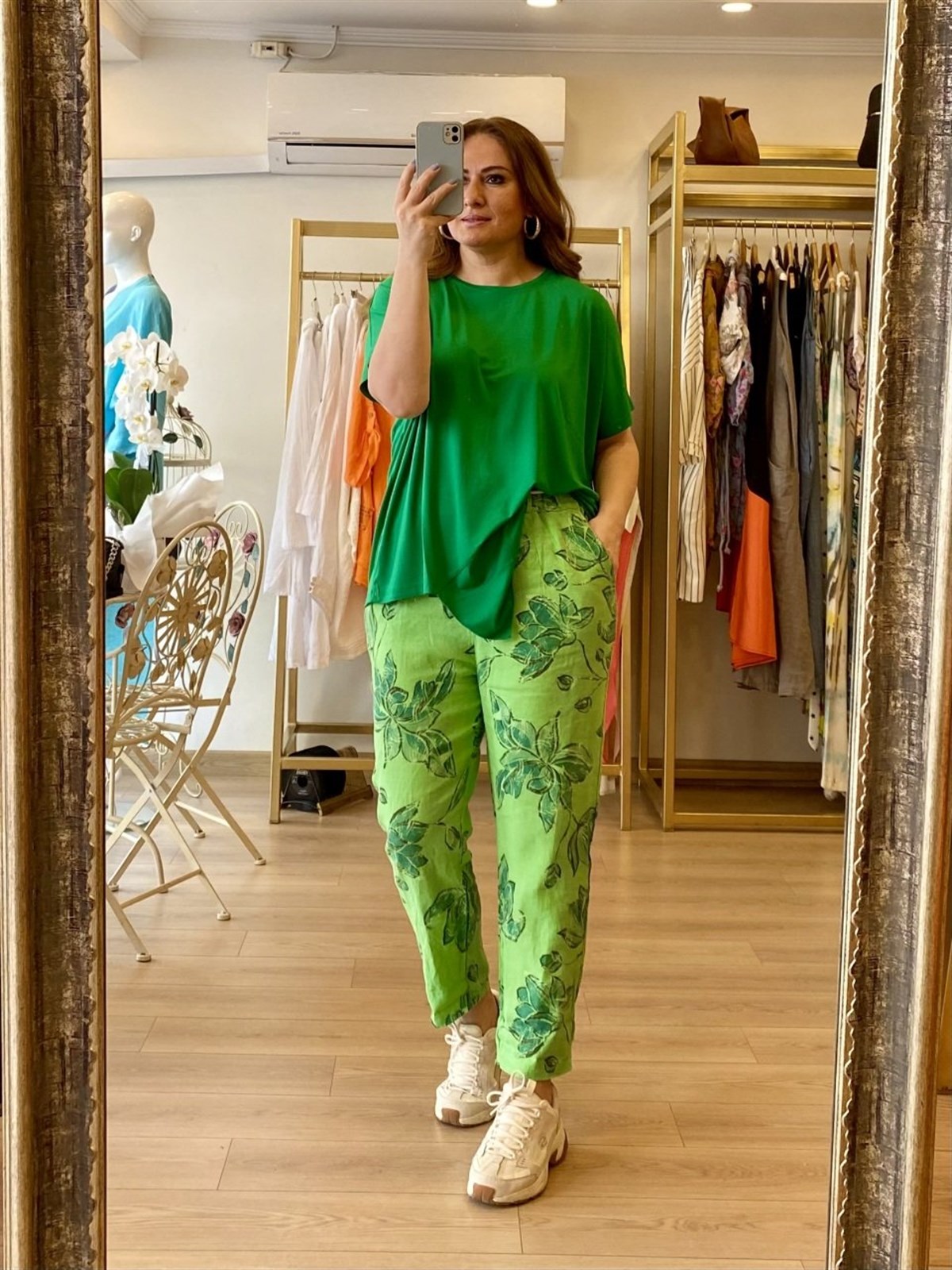çiçek desenli keten pantolon yeşil