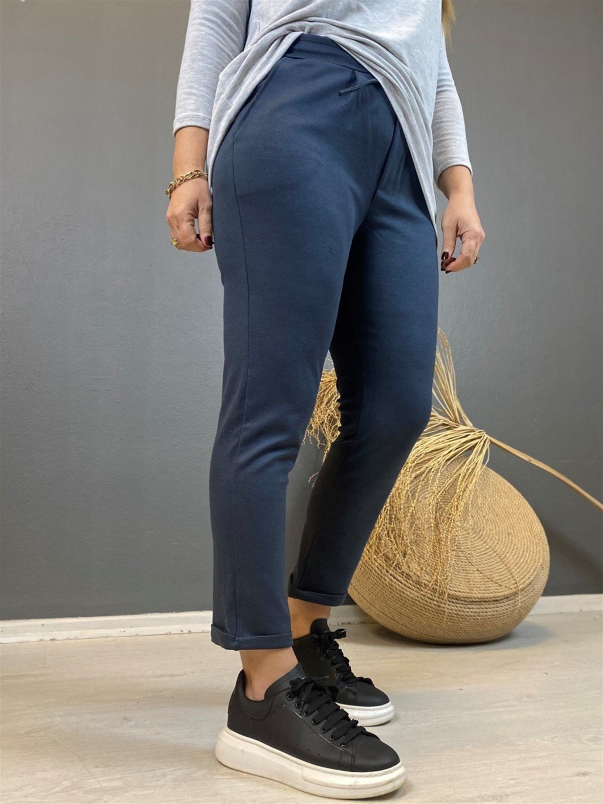 Duble Paça Bel İp Detaylı Pantolon
