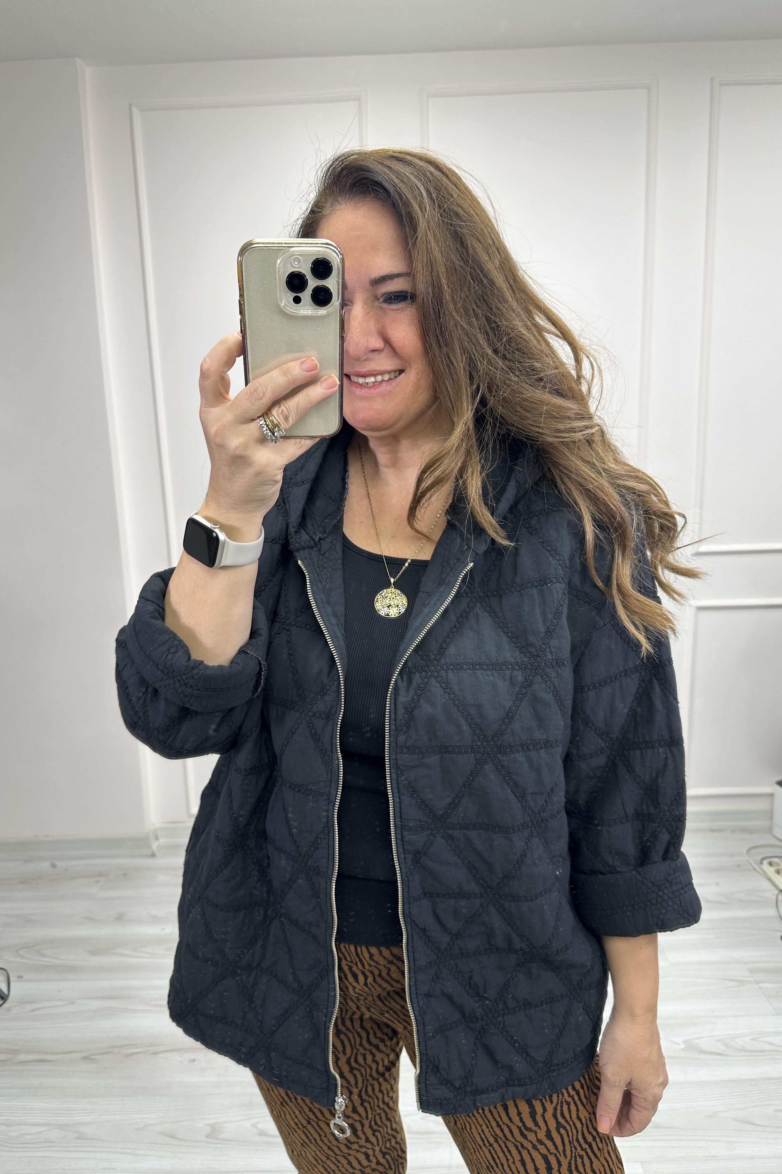 Nakış İşlemeli Kapşonlu Ceket Siyah