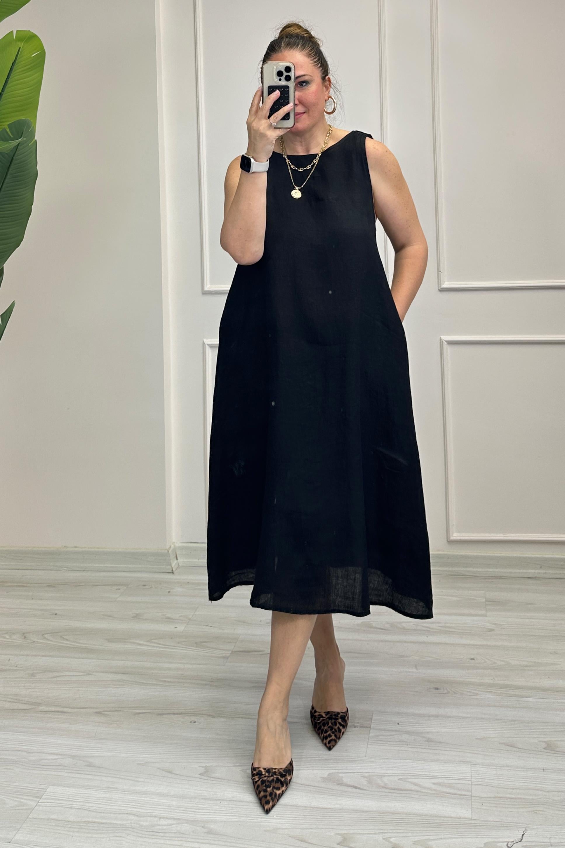 Frida Sırt Detaylı Keten Elbise Siyah