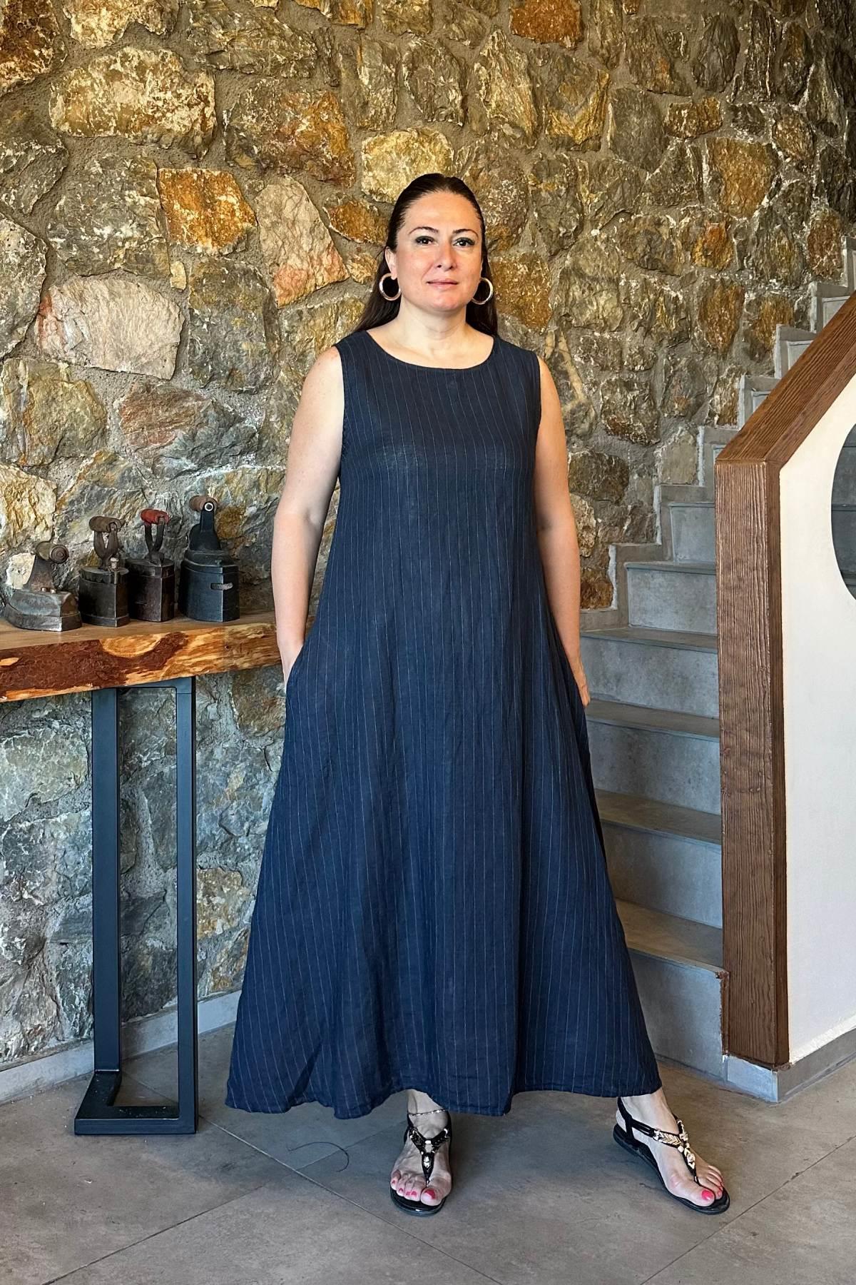 İnce Çizgili Sıfır Kol İthal Keten Elbise Lacivert