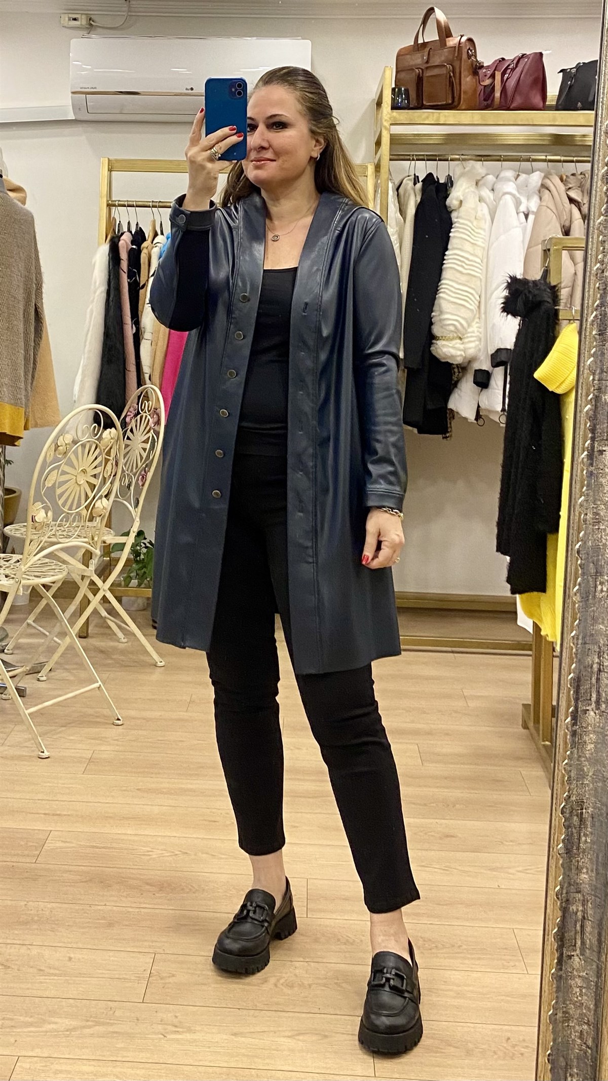 Kapüşonlu Deri Detaylı Uzun Ceket Lacivert