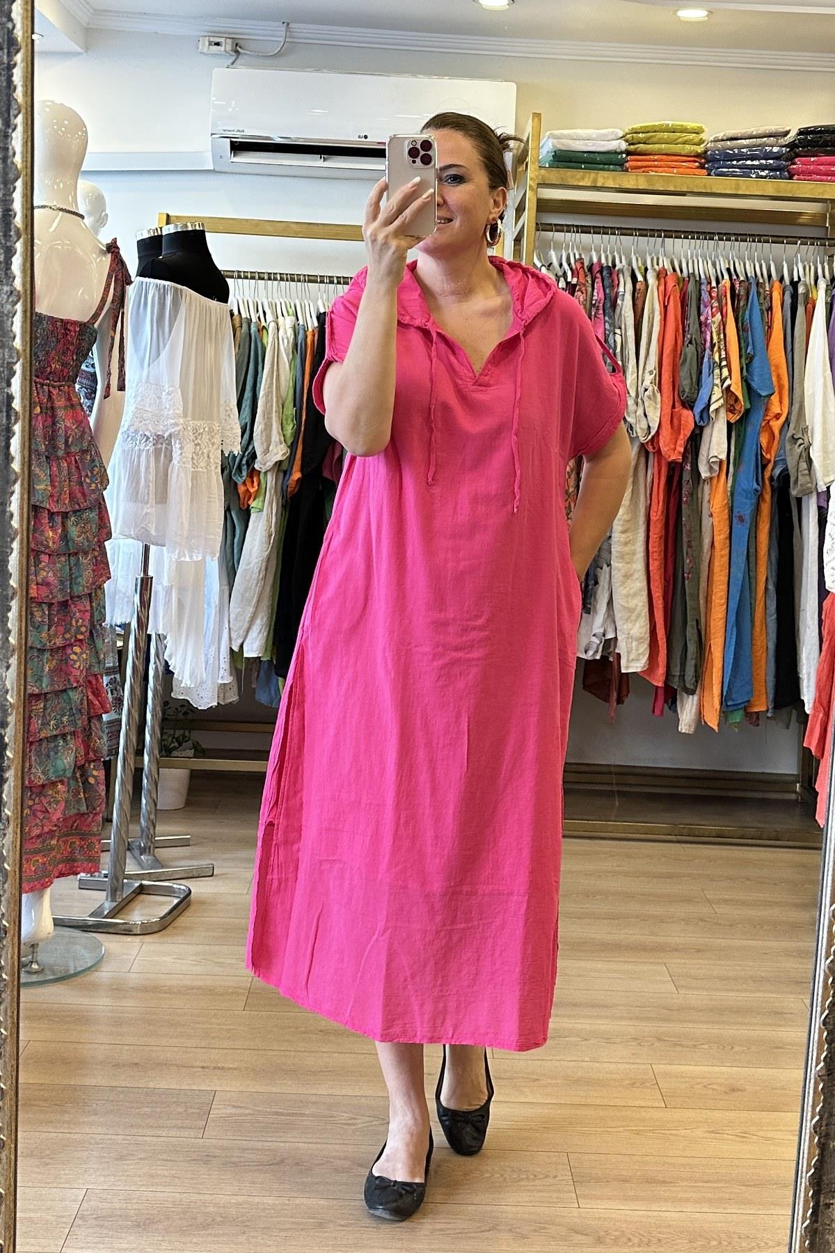 Kapüşonlu Düşük Kol Elbise Pembe