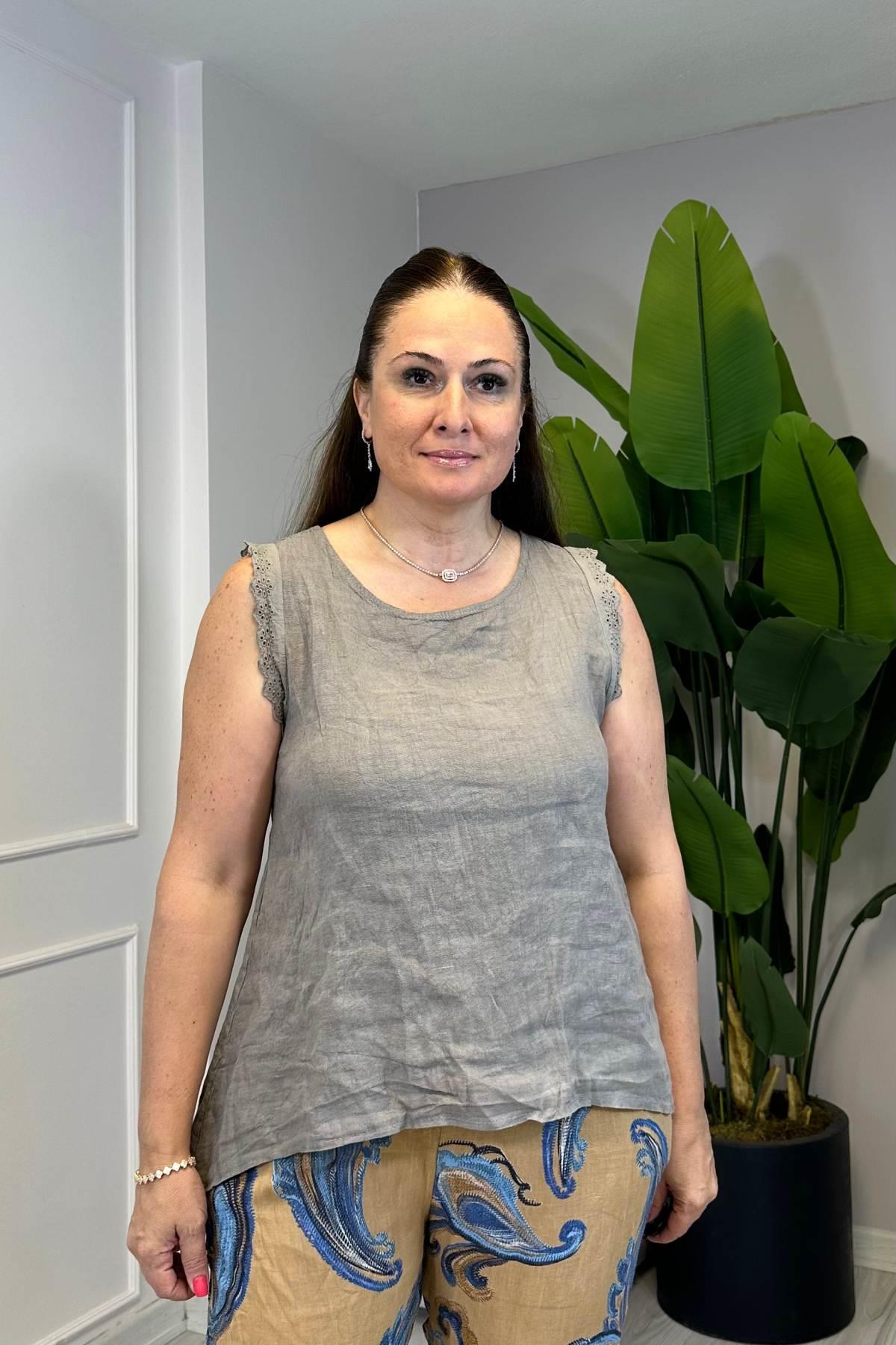 Kolsuz Fisto Detaylı Arka Yırtmaçlı Keten İthal Bluz Taş Rengi