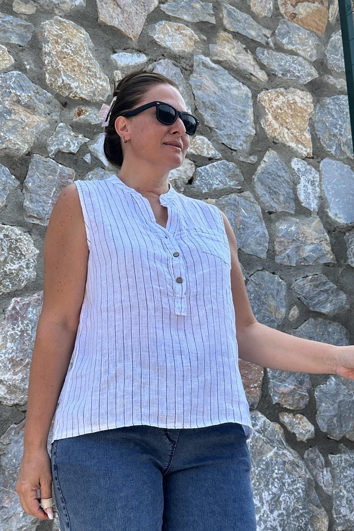 Kolsuz Ön Yarım Düğmeli Bluz Beyaz