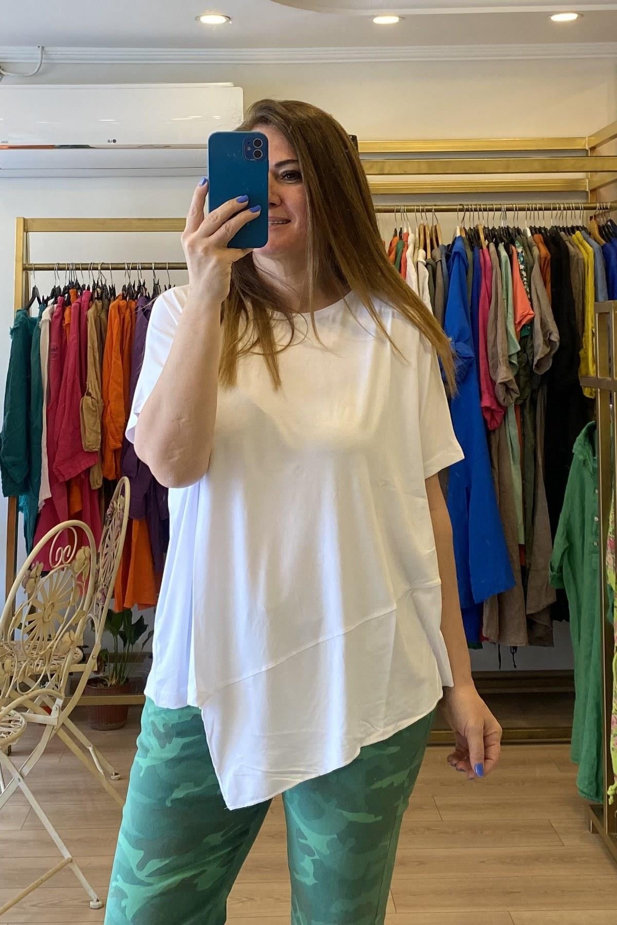 Ön Üçgen Detaylı T-shirt Beyaz